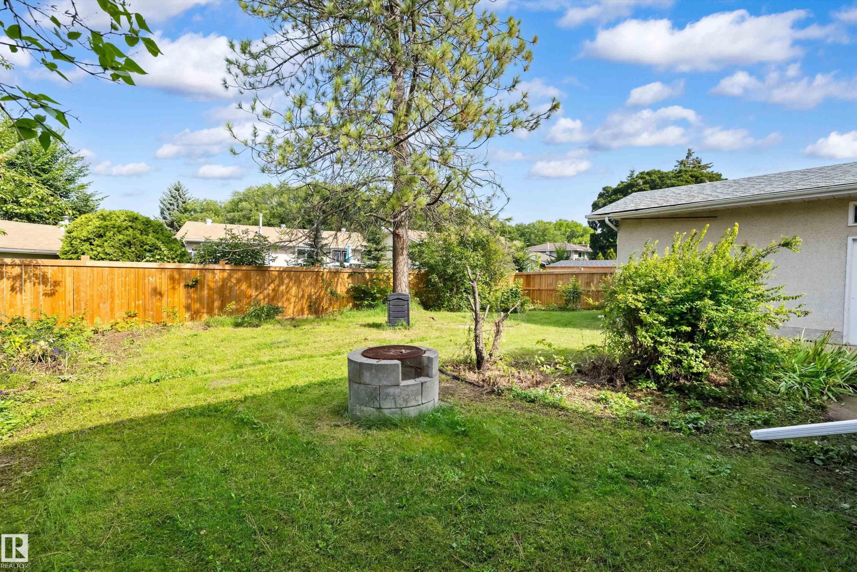 56 Flagstone Crescent, St. Albert, AB - Outdoor