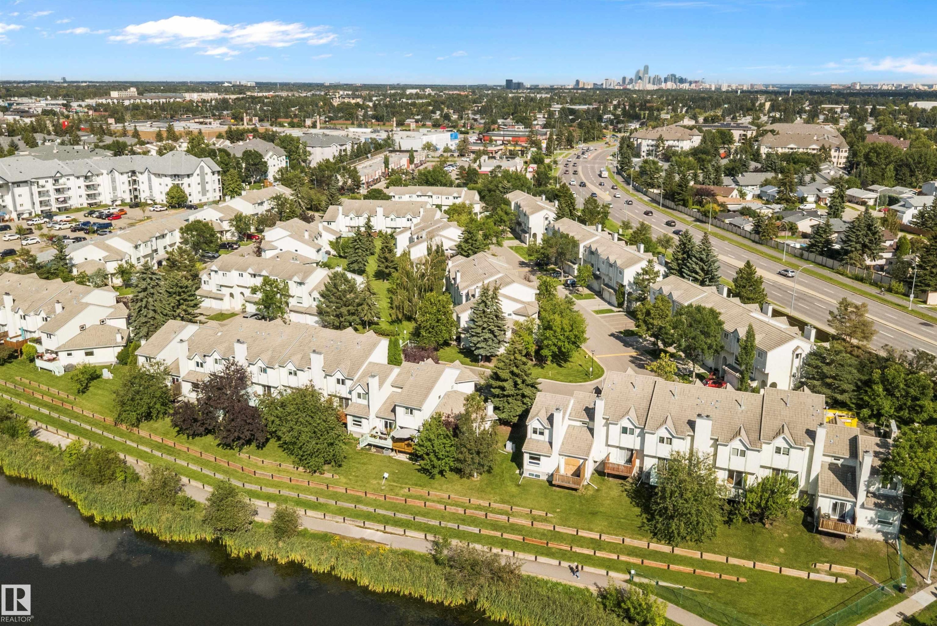 #29 9520 174 St Nw, Edmonton, AB - Outdoor With View
