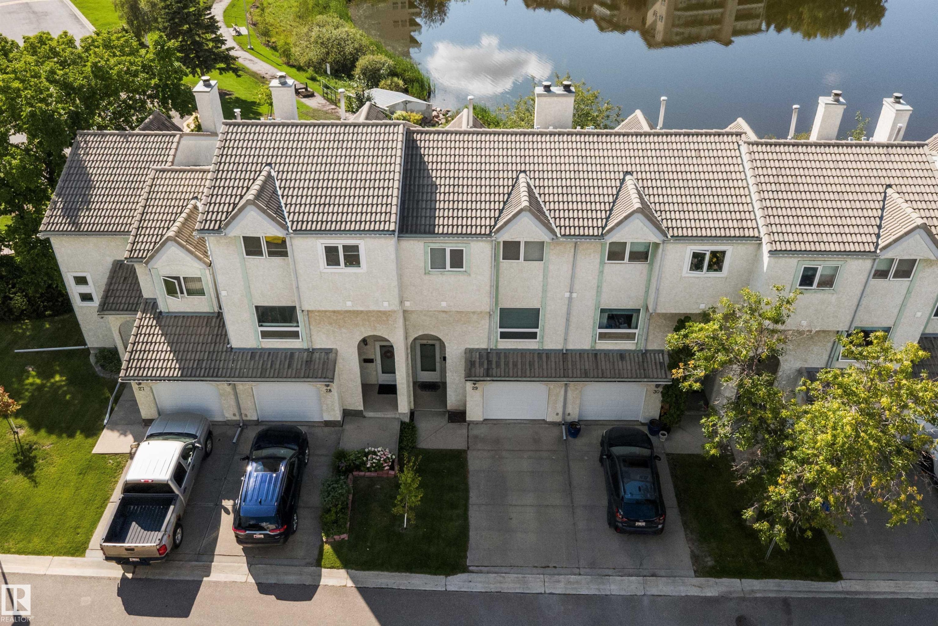 #29 9520 174 St Nw, Edmonton, AB - Outdoor With Body Of Water With Facade