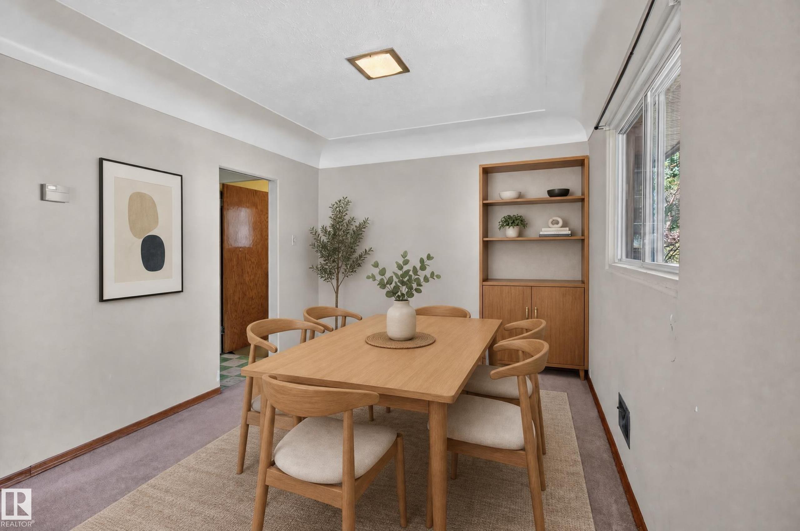 11852 55 Street Nw, Edmonton, AB - Indoor Photo Showing Dining Room
