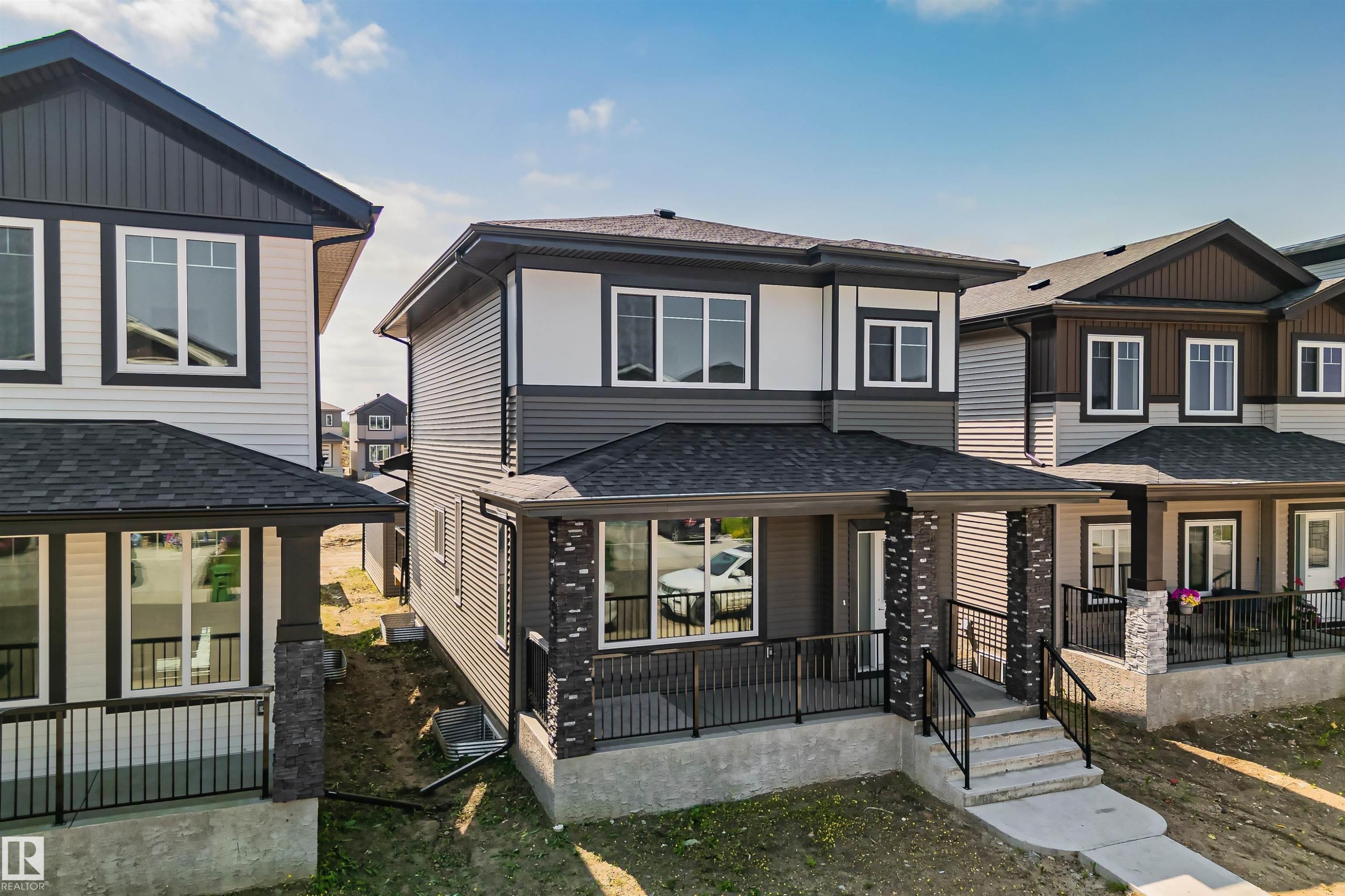 324 Roberts Wynd, Leduc, AB - Outdoor