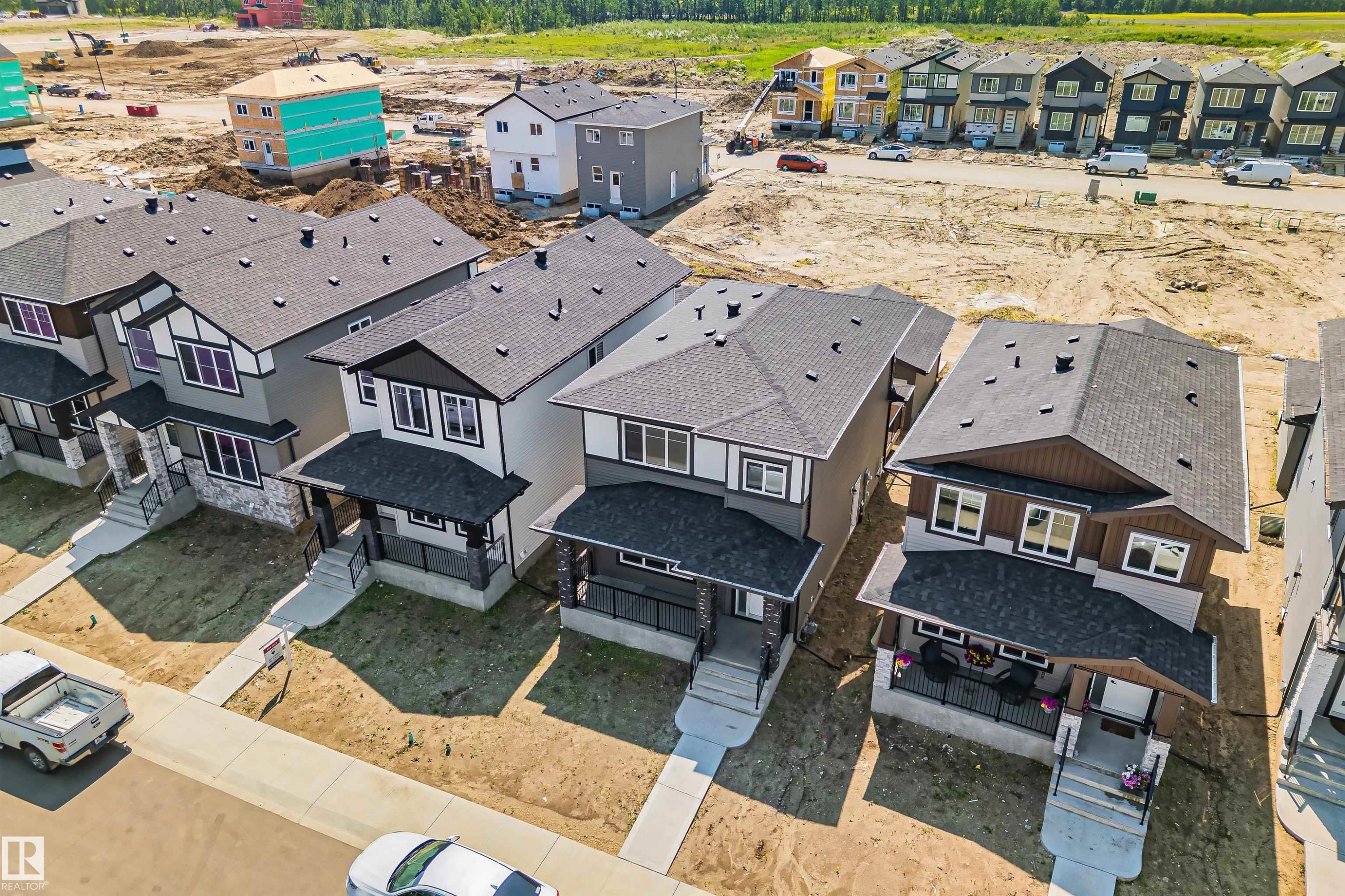 324 Roberts Wynd, Leduc, AB - Outdoor