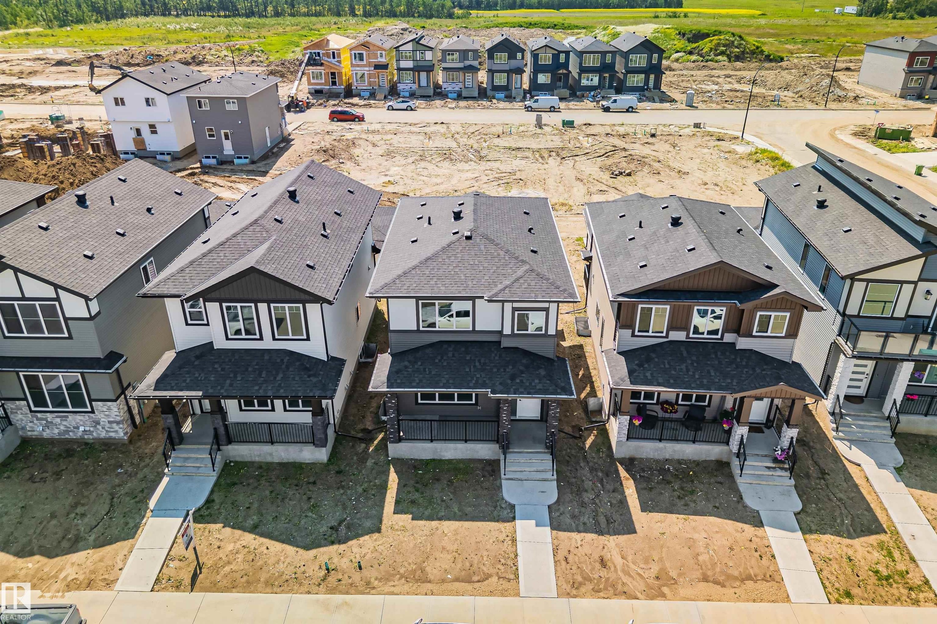 324 Roberts Wynd, Leduc, AB - Outdoor
