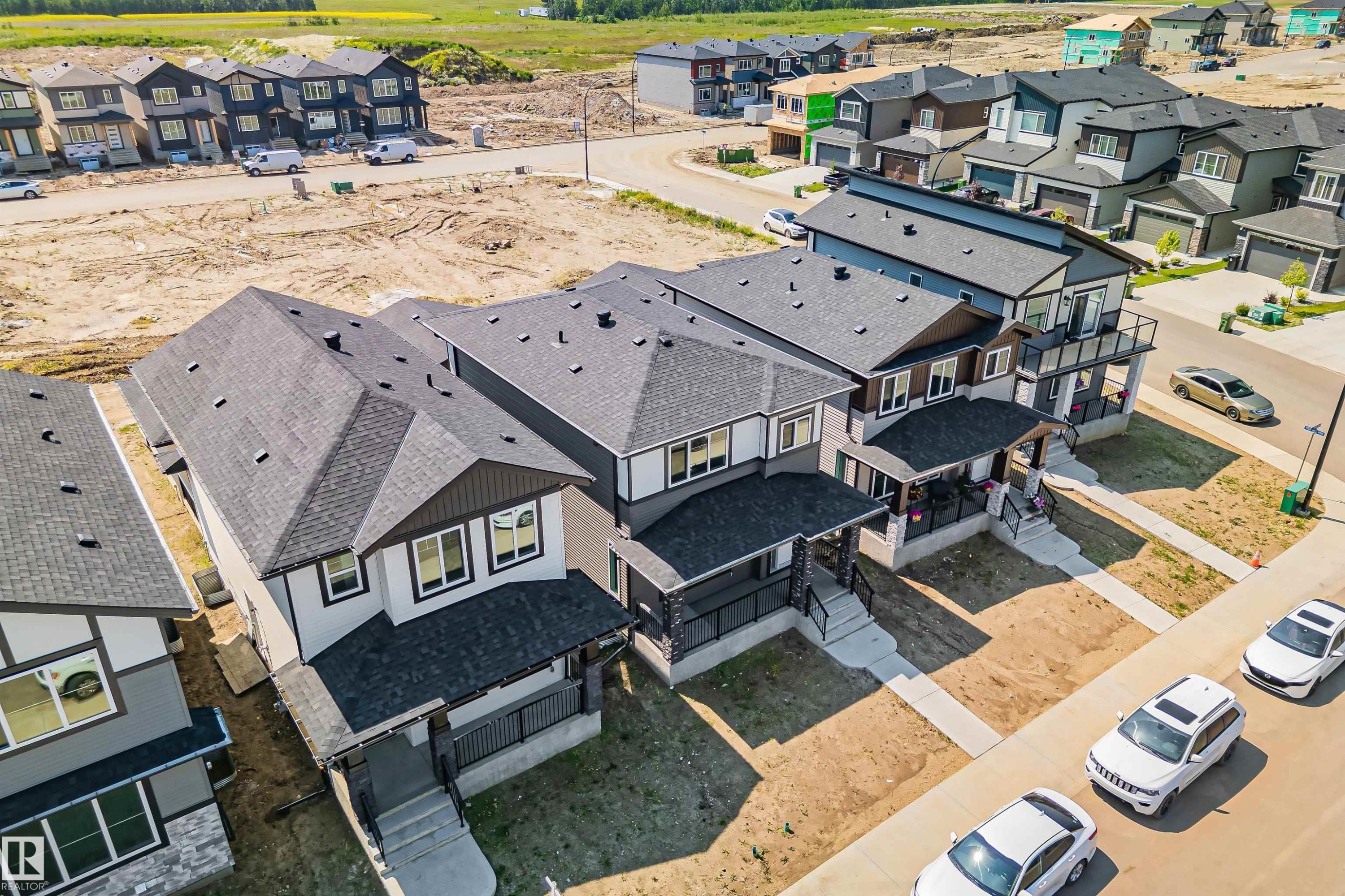 324 Roberts Wynd, Leduc, AB - Outdoor