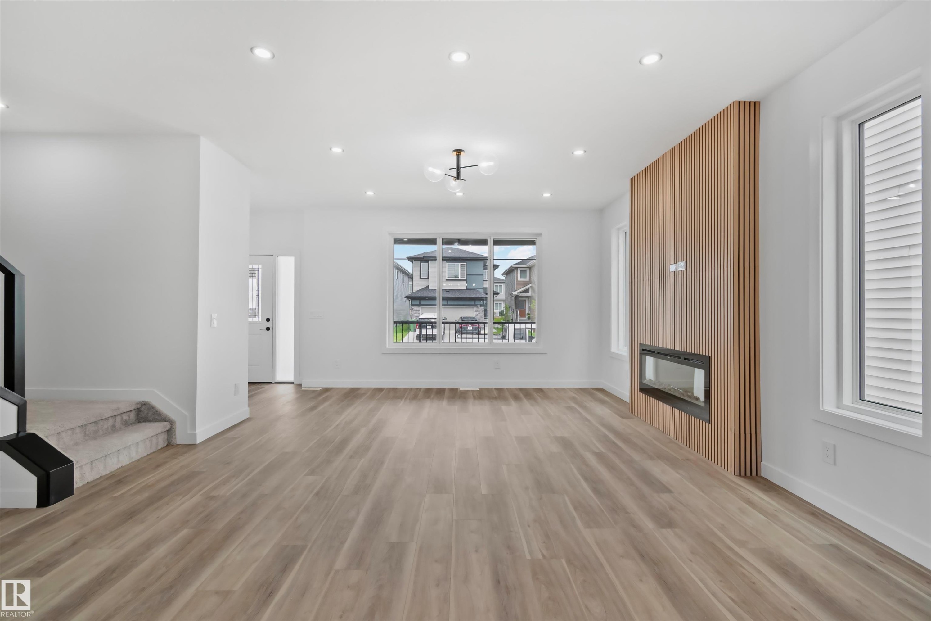 324 Roberts Wynd, Leduc, AB - Indoor Photo Showing Living Room