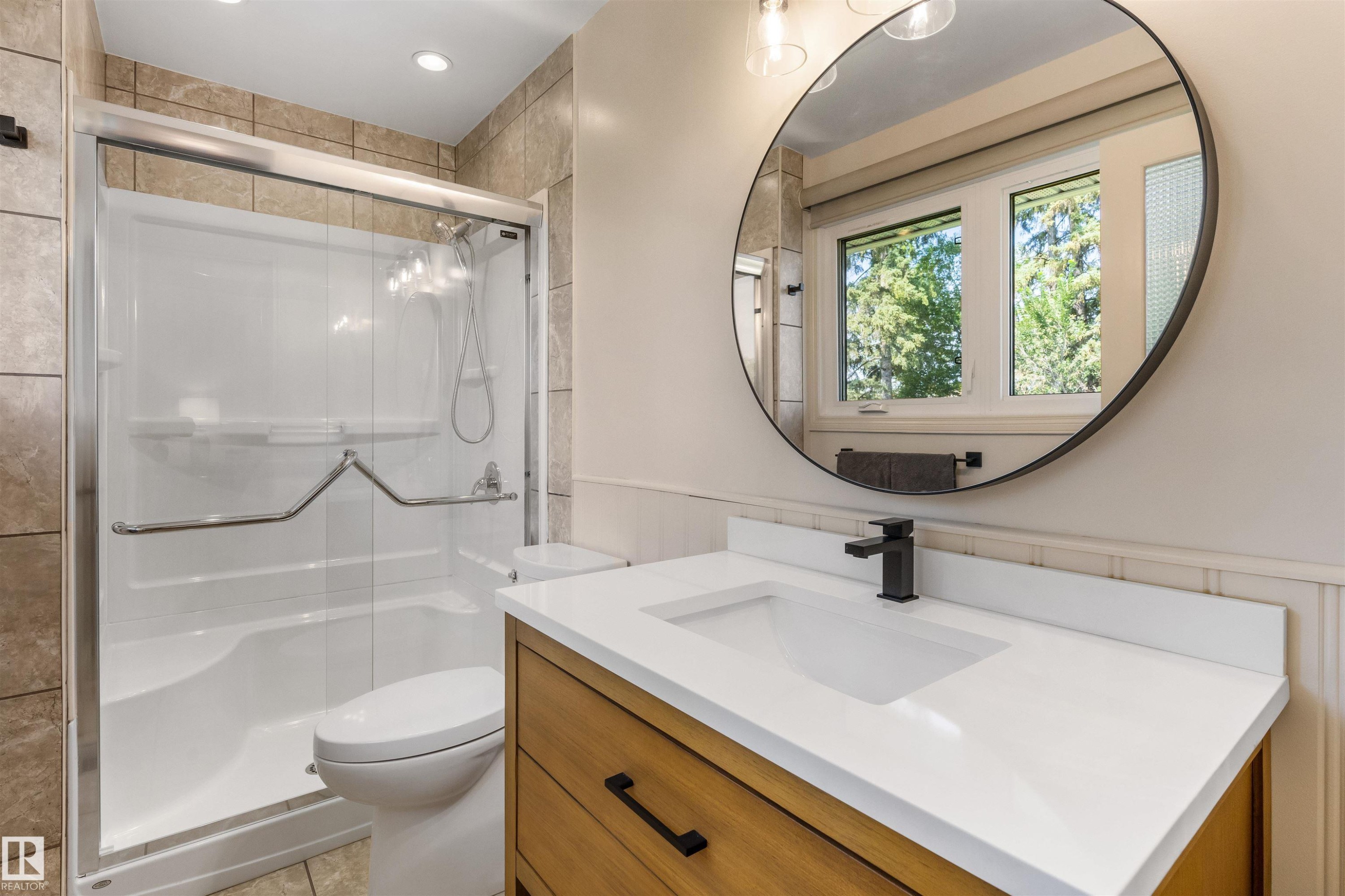 9 Butterfield Crescent, St. Albert, AB - Indoor Photo Showing Bathroom