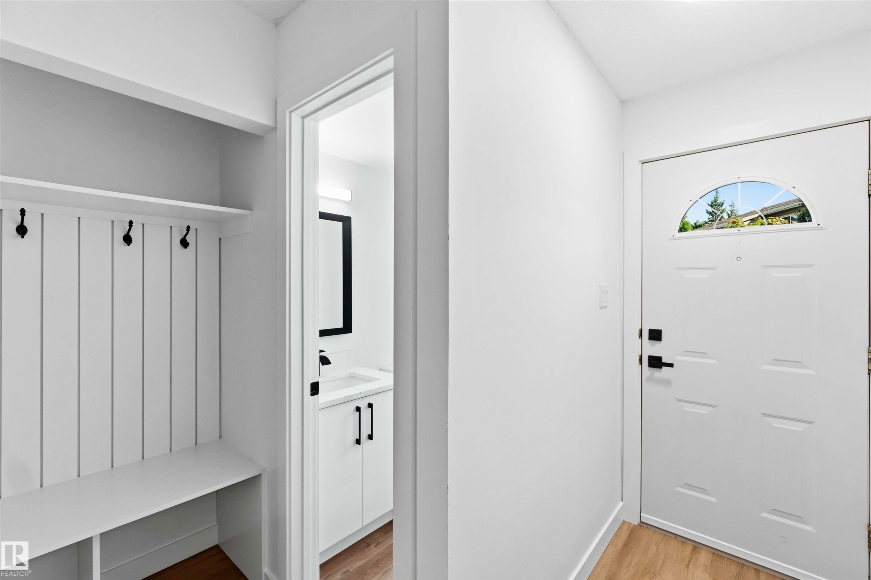 Welcome to 350 Clareview Road NW - 350 Clareview Road Nw, Edmonton, AB - Indoor Photo Showing Other Room