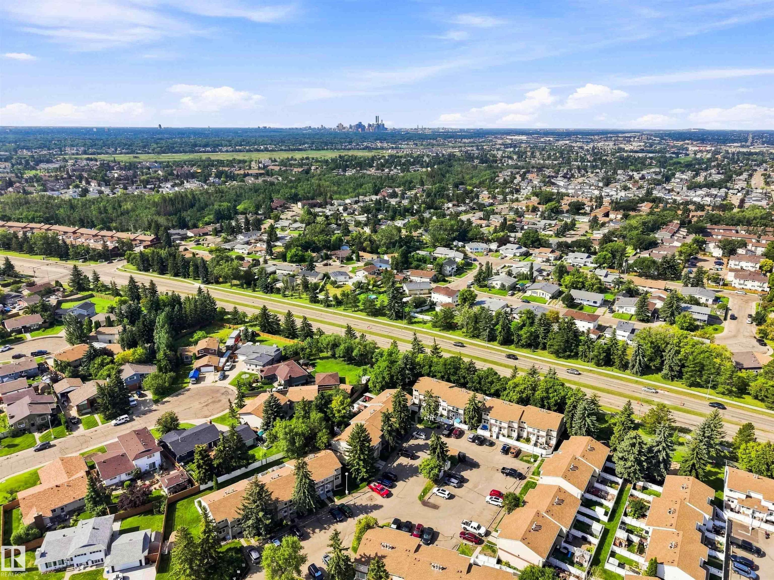 Welcome to 350 Clareview Road NW - 350 Clareview Road Nw, Edmonton, AB - Outdoor With View