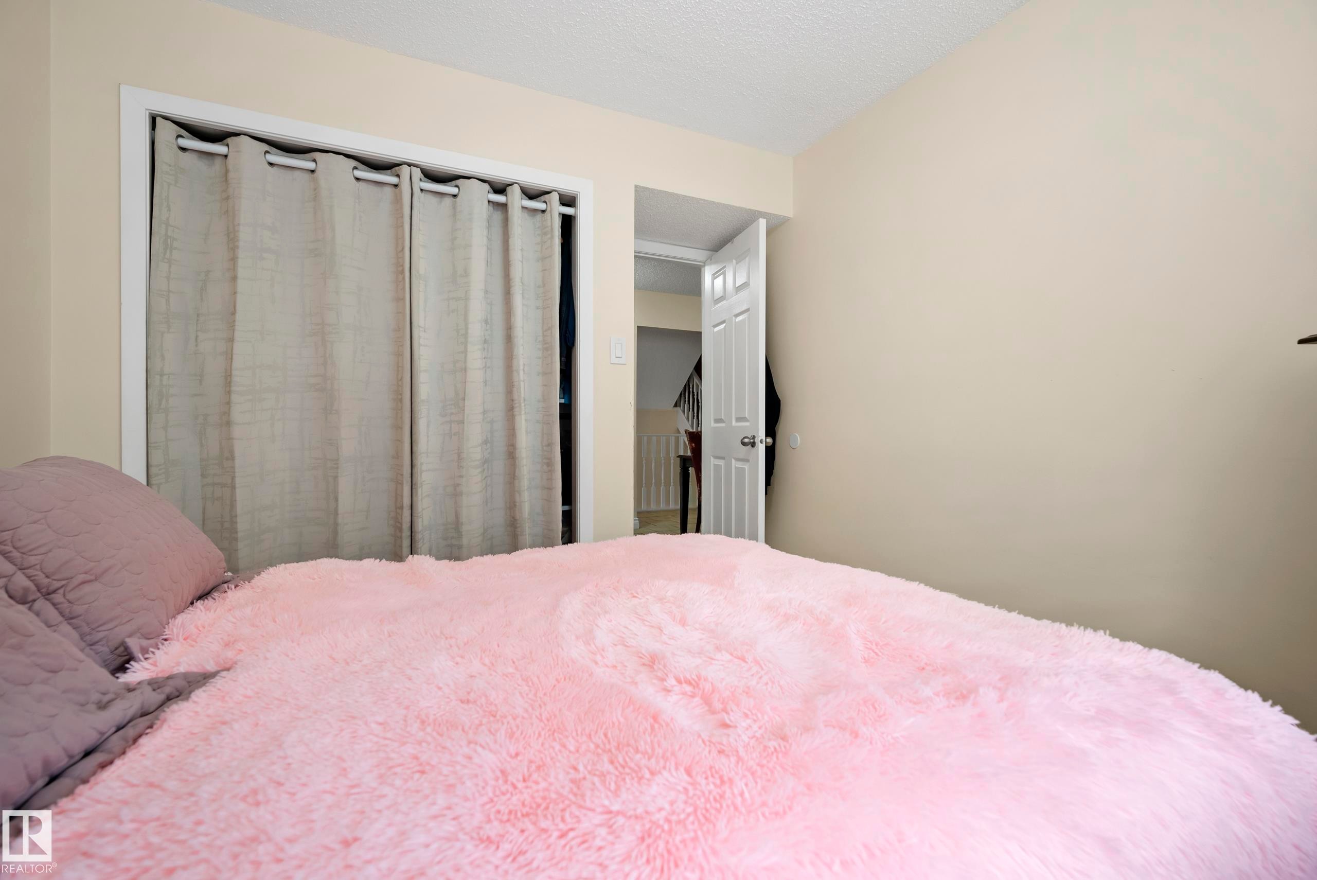Additional content - #25 3811 85 St Nw, Edmonton, AB - Indoor Photo Showing Bedroom