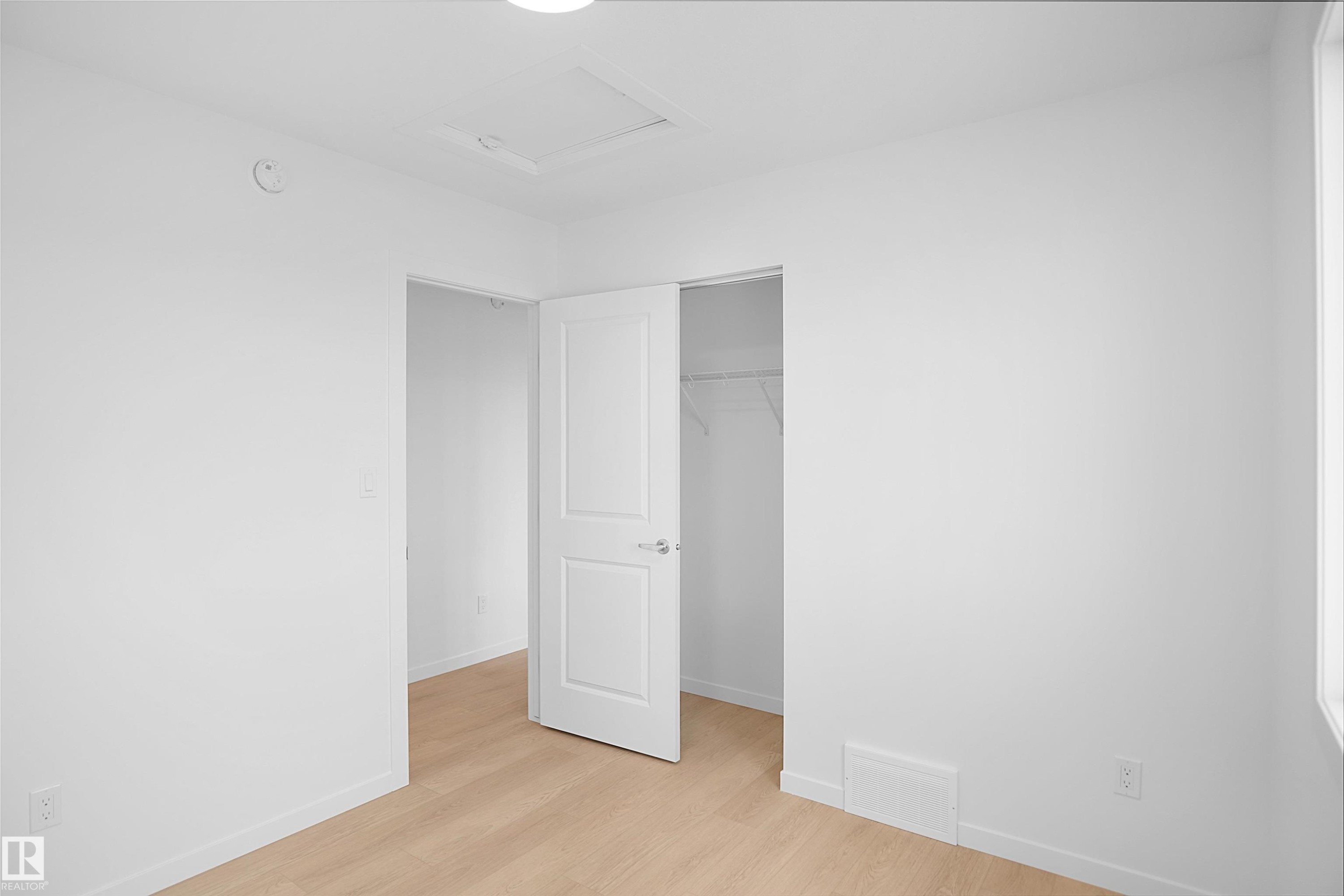 #71 17319 5 St Ne, Edmonton, AB - Indoor Photo Showing Other Room