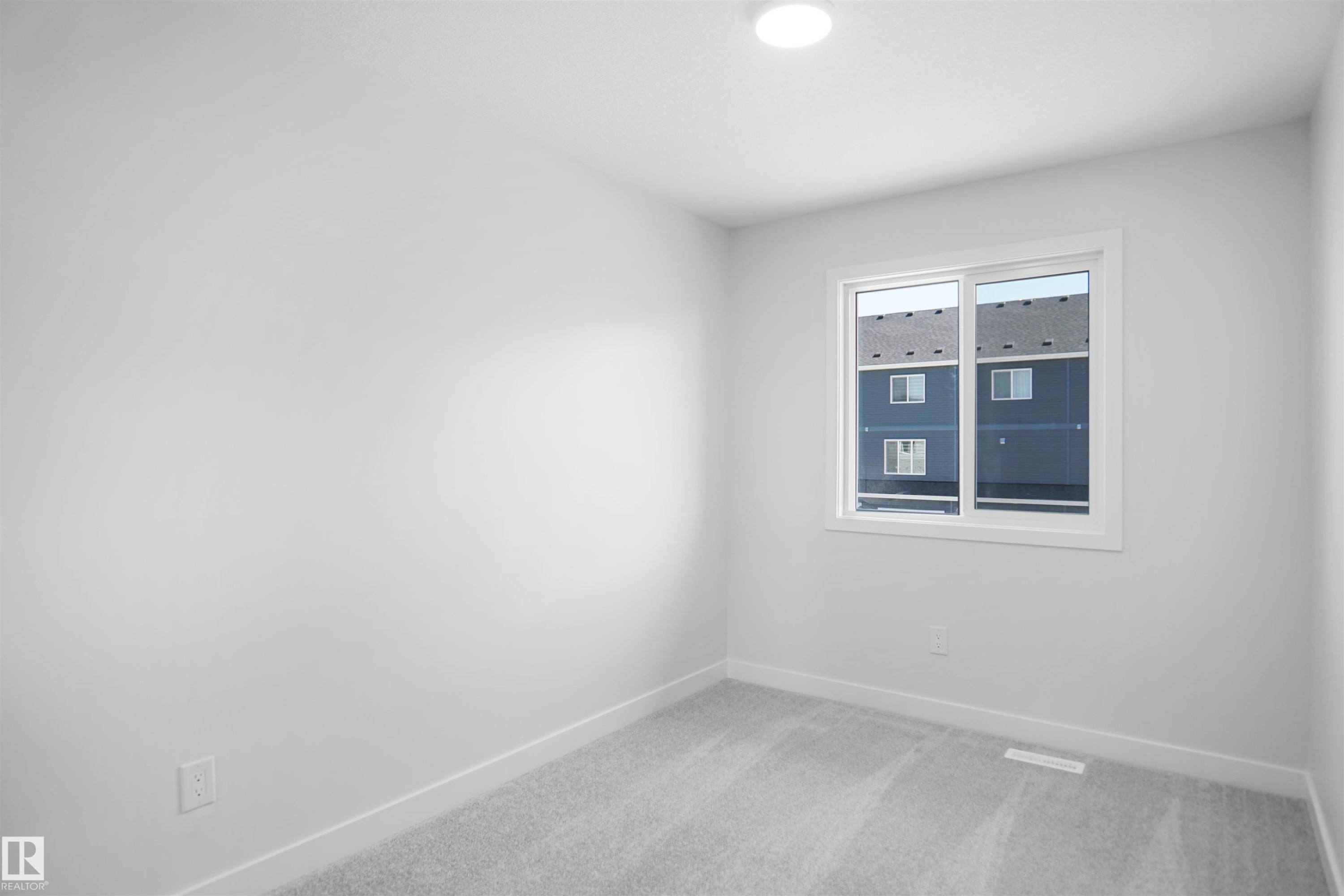19455 22 Avenue Nw, Edmonton, AB - Indoor Photo Showing Other Room