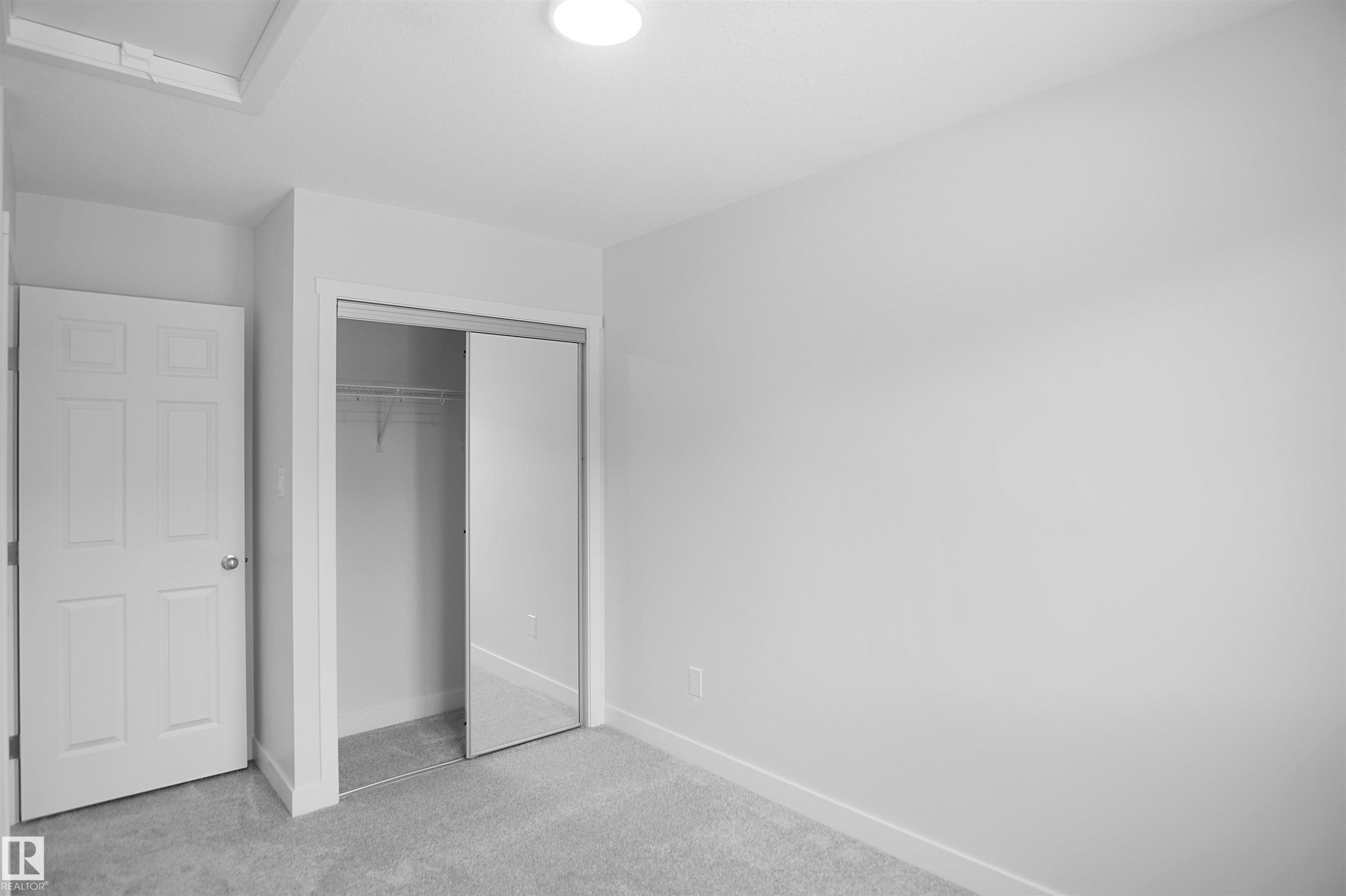 19455 22 Avenue Nw, Edmonton, AB - Indoor Photo Showing Other Room
