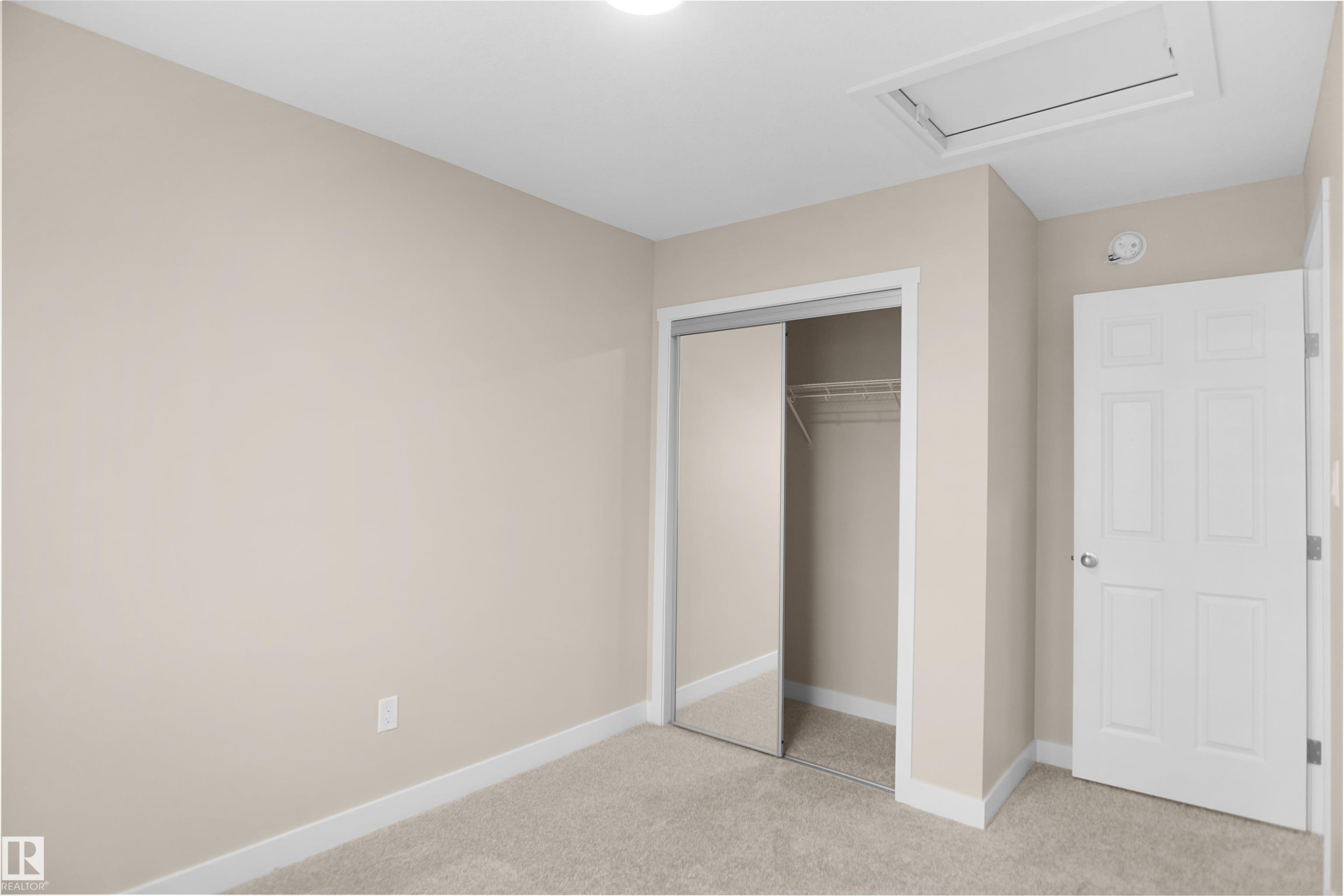 508 176 Avenue Ne, Edmonton, AB - Indoor Photo Showing Other Room