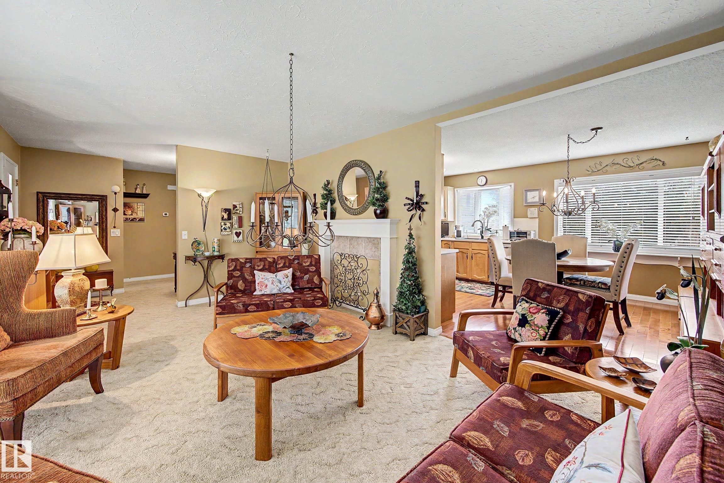 10715 50 Street Nw, Edmonton, AB - Indoor Photo Showing Living Room