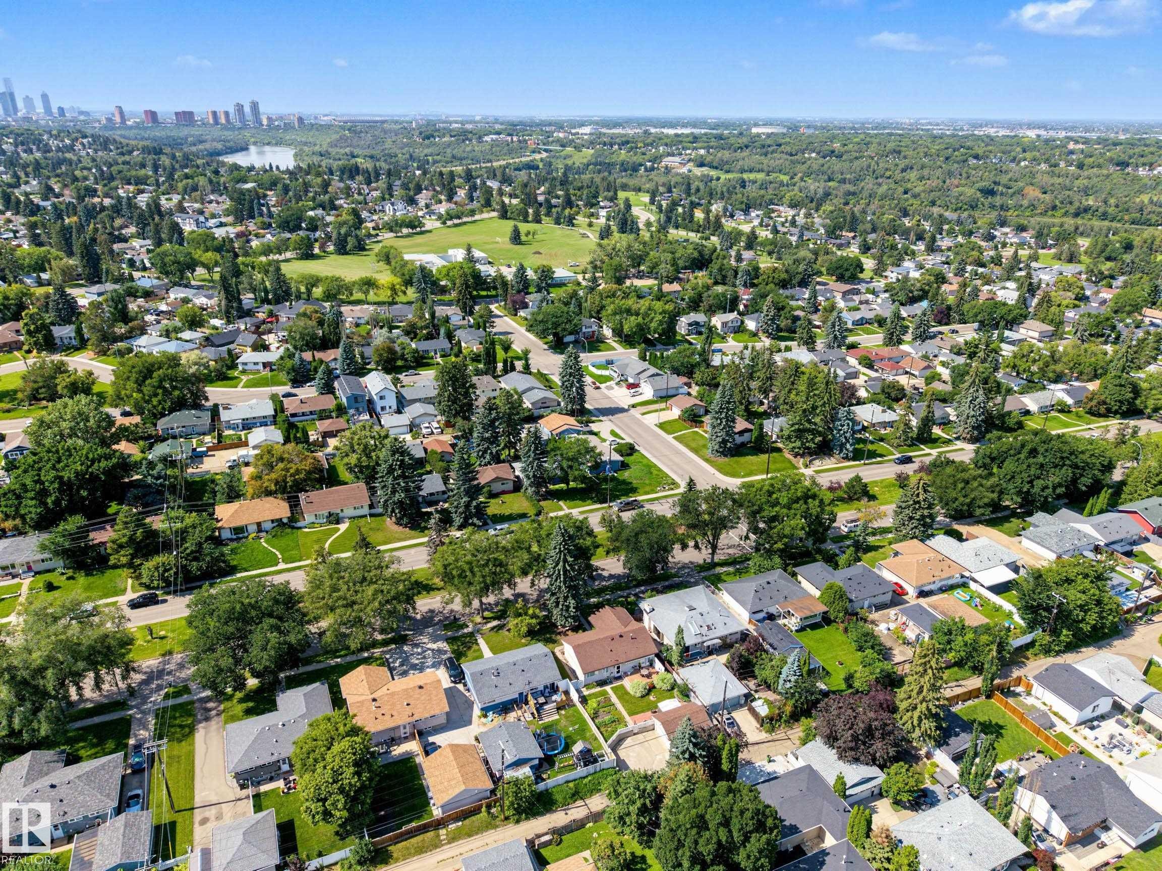 10715 50 Street Nw, Edmonton, AB - Outdoor With View