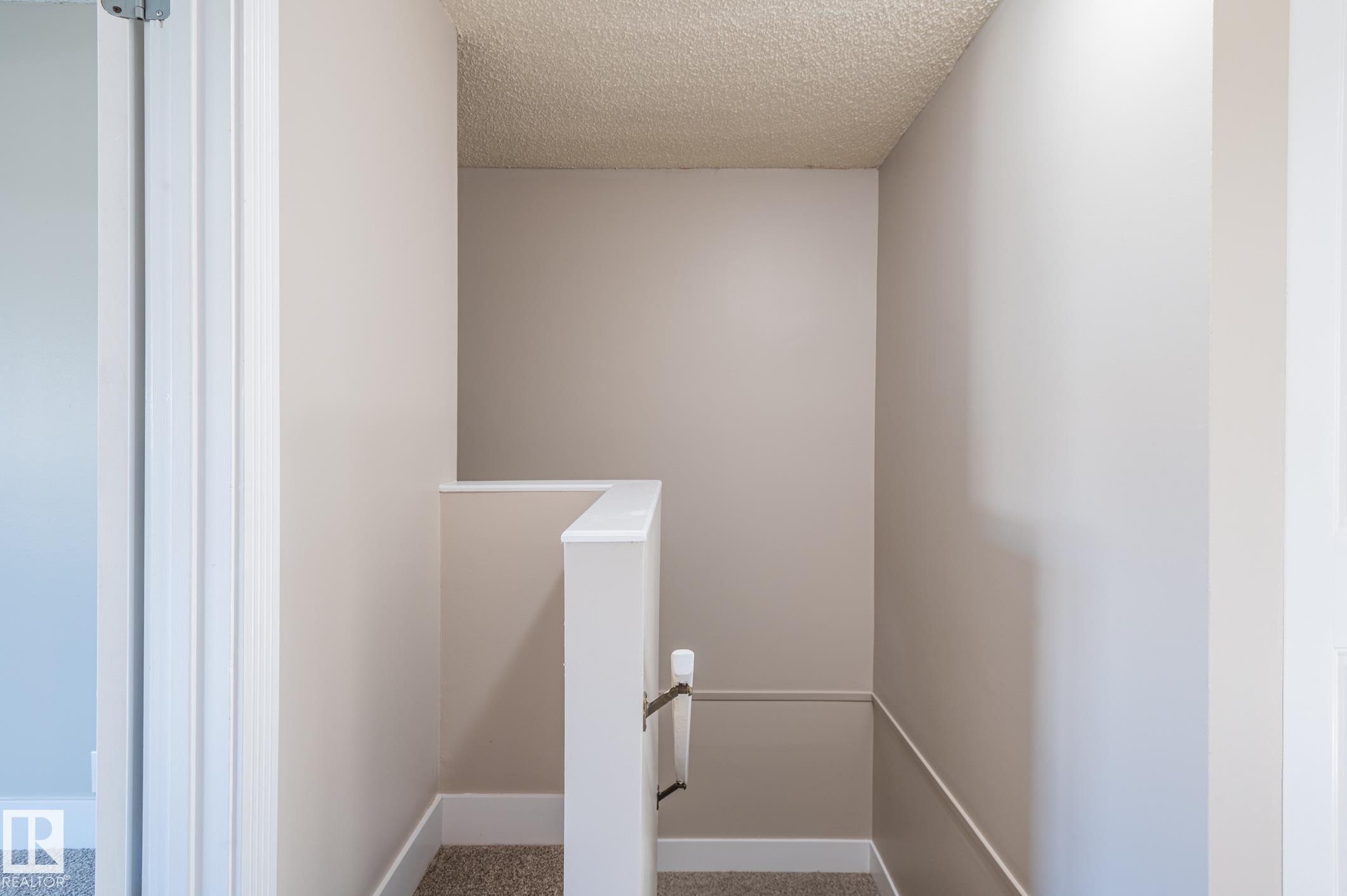 #34 14511 52 St Nw, Edmonton, AB - Indoor Photo Showing Other Room