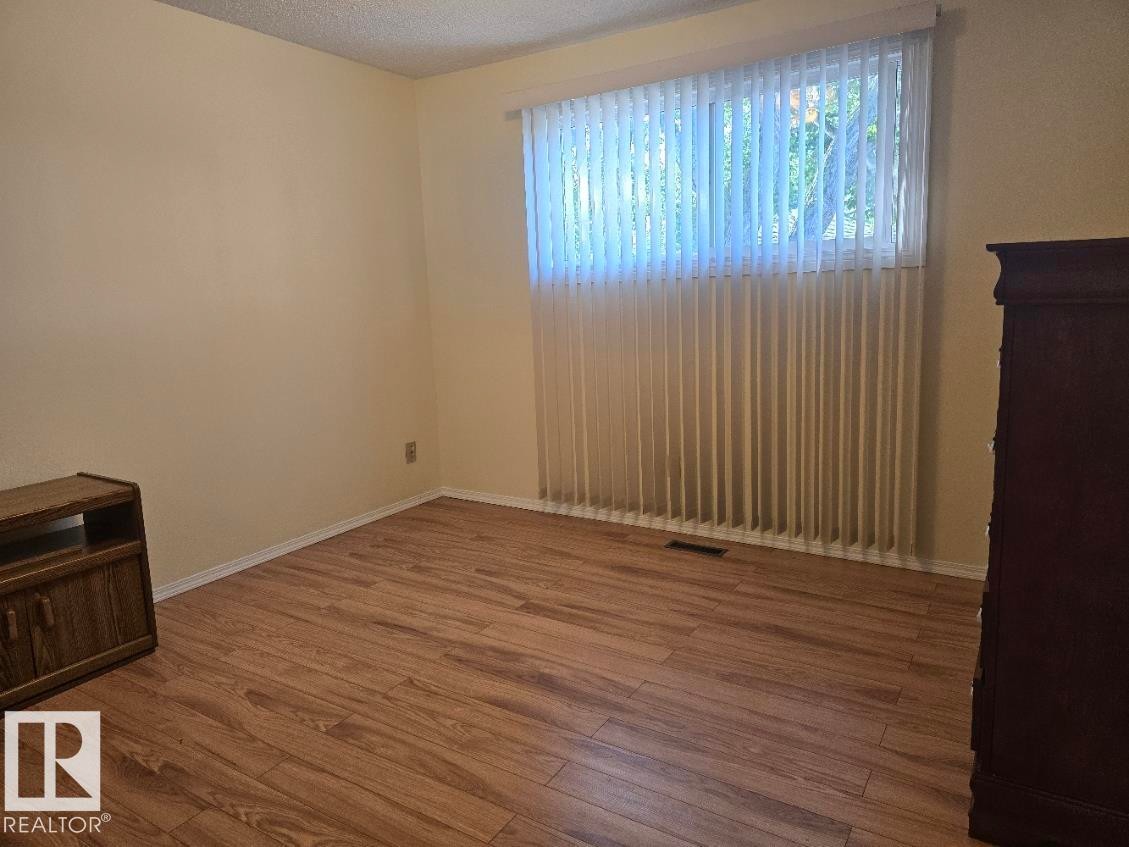 213 Habitat Crescent Nw, Edmonton, AB - Indoor Photo Showing Other Room