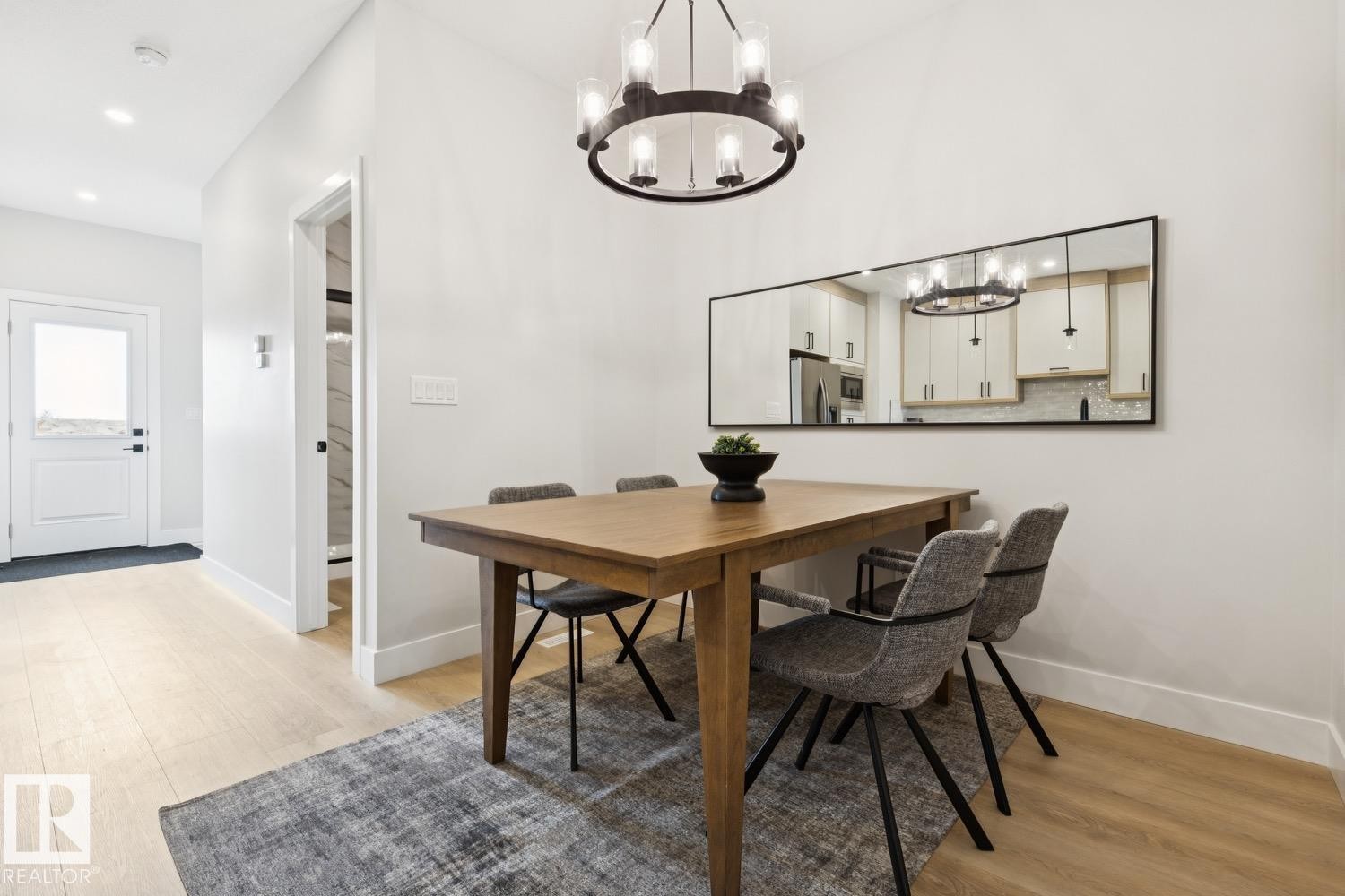 490 Robinson Boulevard, Leduc, AB - Indoor Photo Showing Dining Room