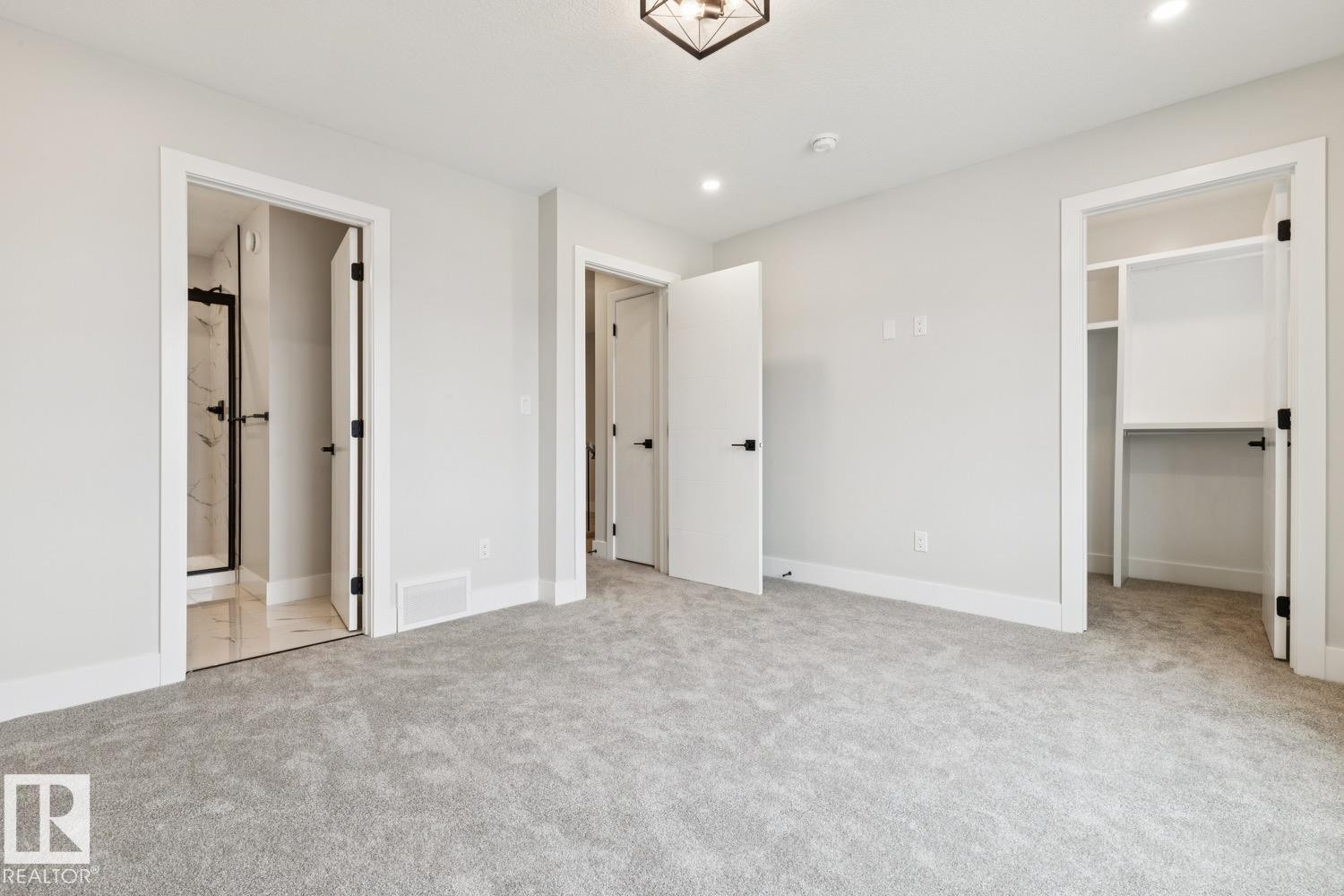 492 Robinson Boulevard, Leduc, AB - Indoor Photo Showing Other Room
