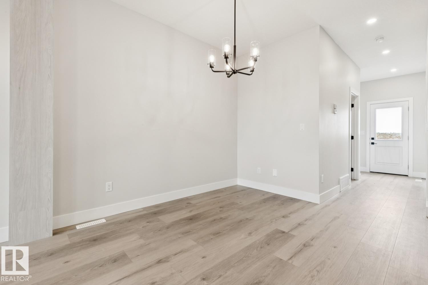 492 Robinson Boulevard, Leduc, AB - Indoor Photo Showing Other Room