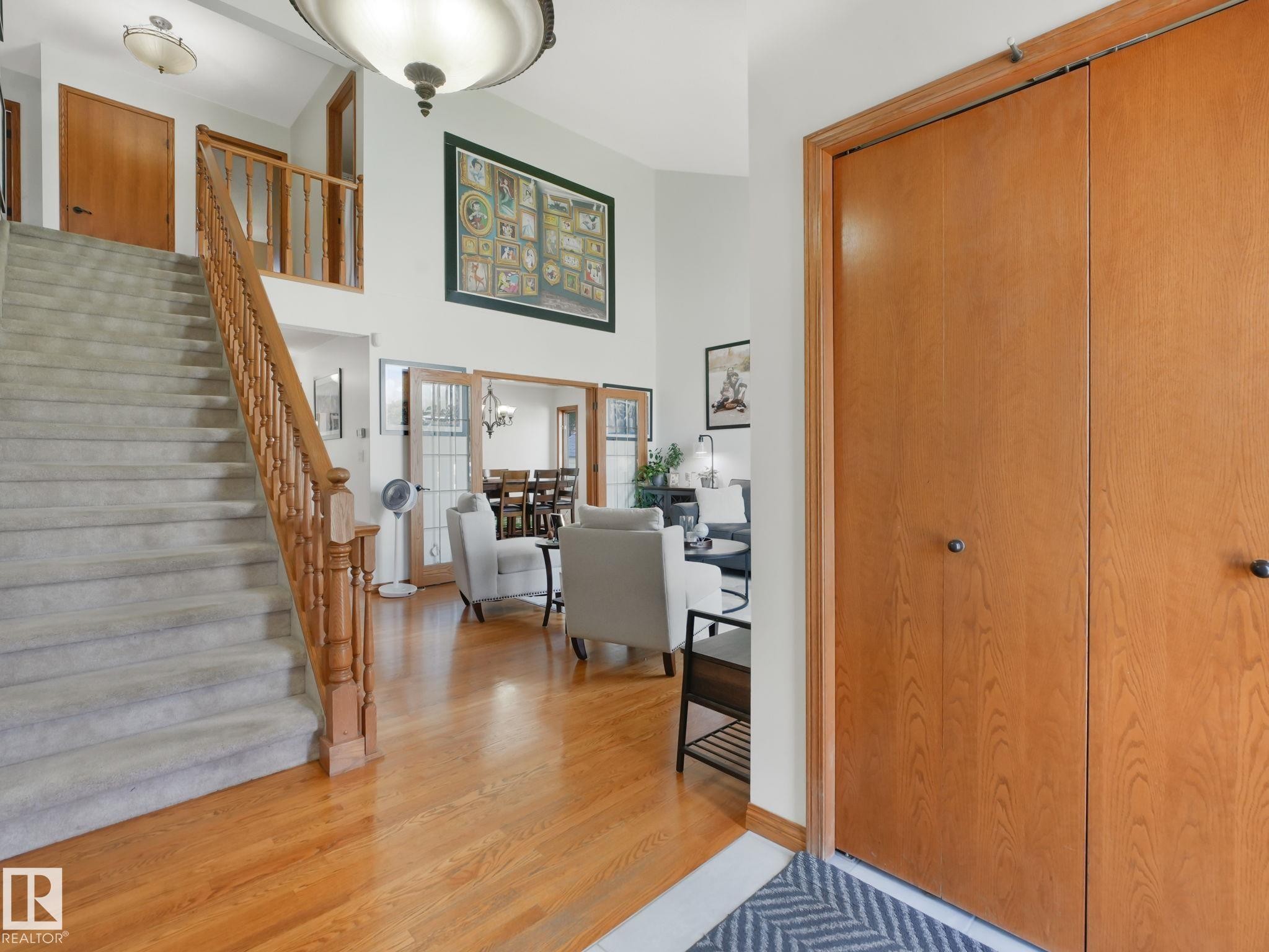 2824 37 Street Nw, Edmonton, AB - Indoor Photo Showing Other Room