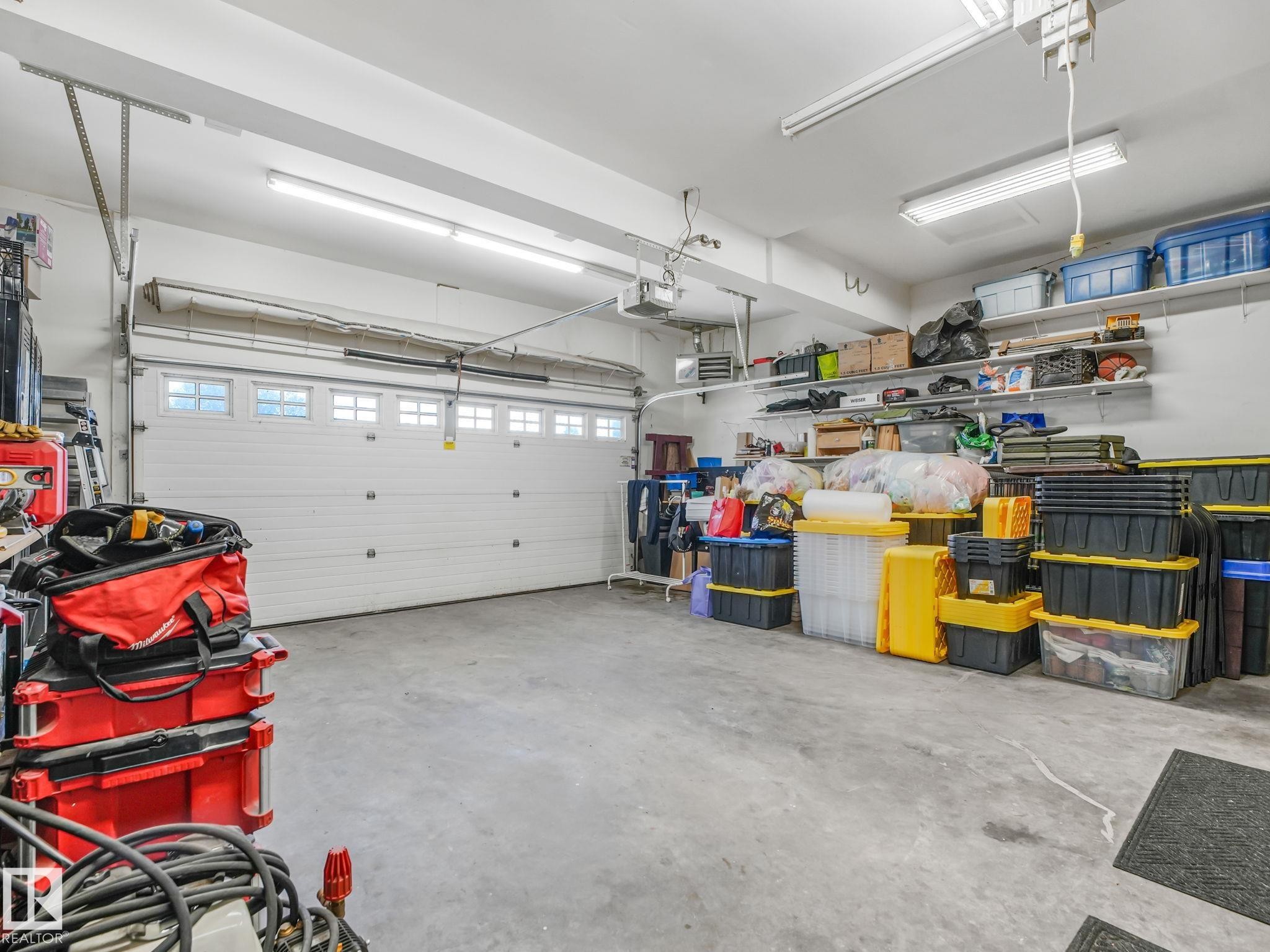 2824 37 Street Nw, Edmonton, AB - Indoor Photo Showing Garage