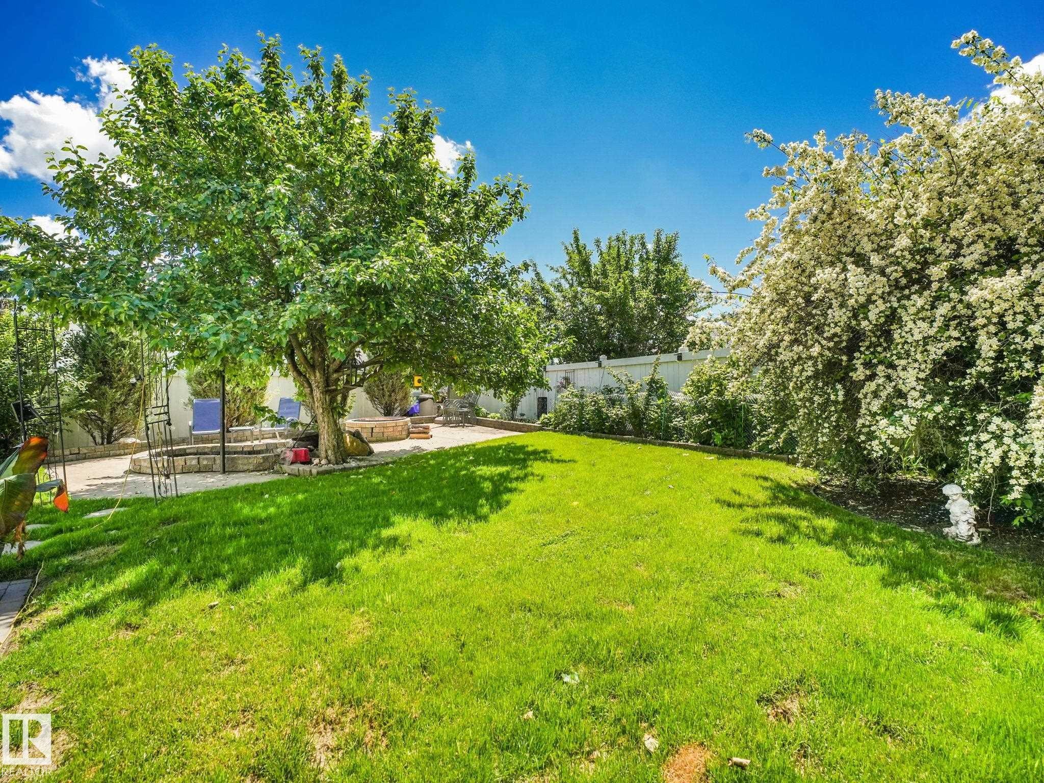 2824 37 Street Nw, Edmonton, AB - Outdoor