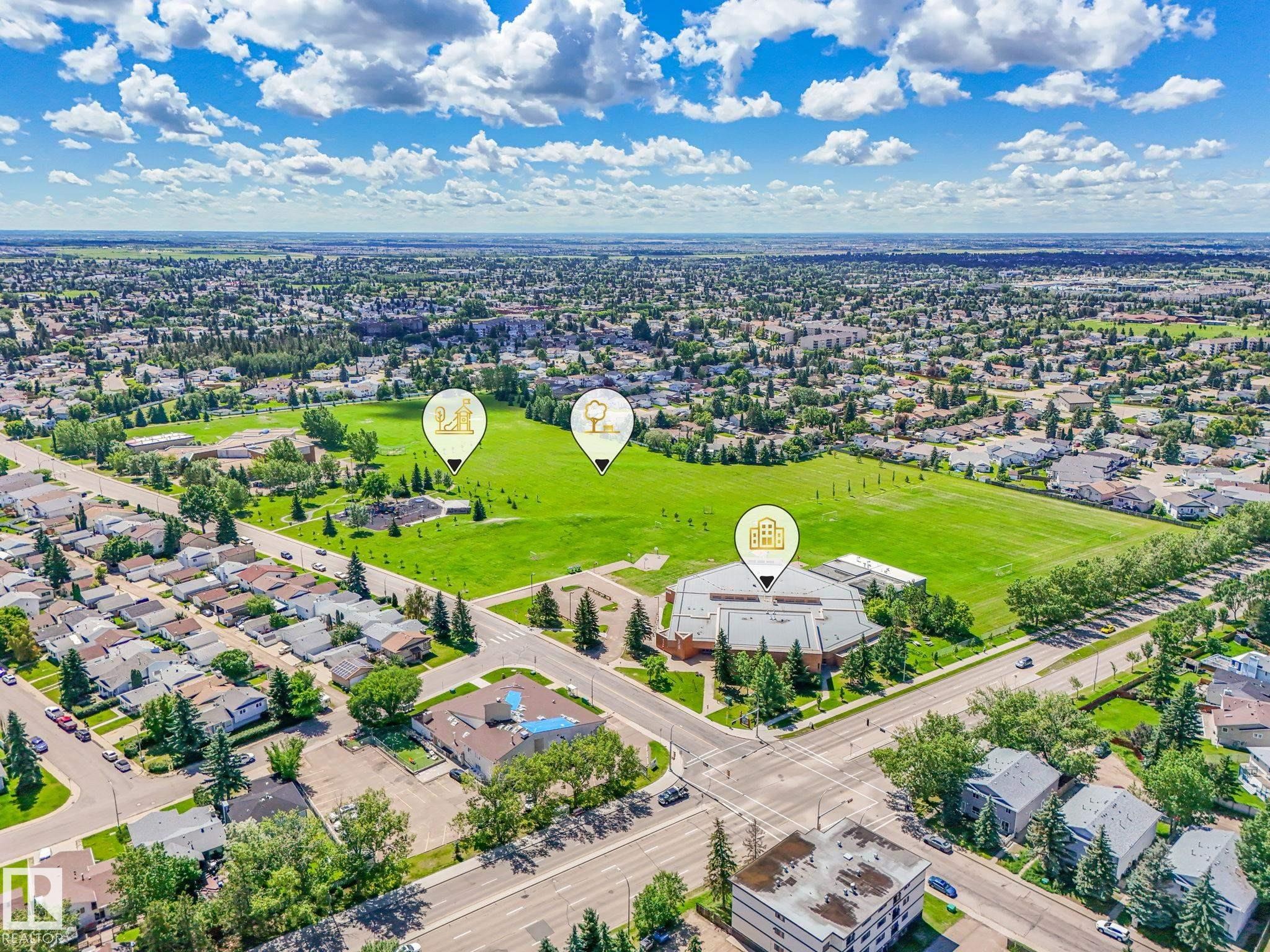 2824 37 Street Nw, Edmonton, AB - Outdoor With View