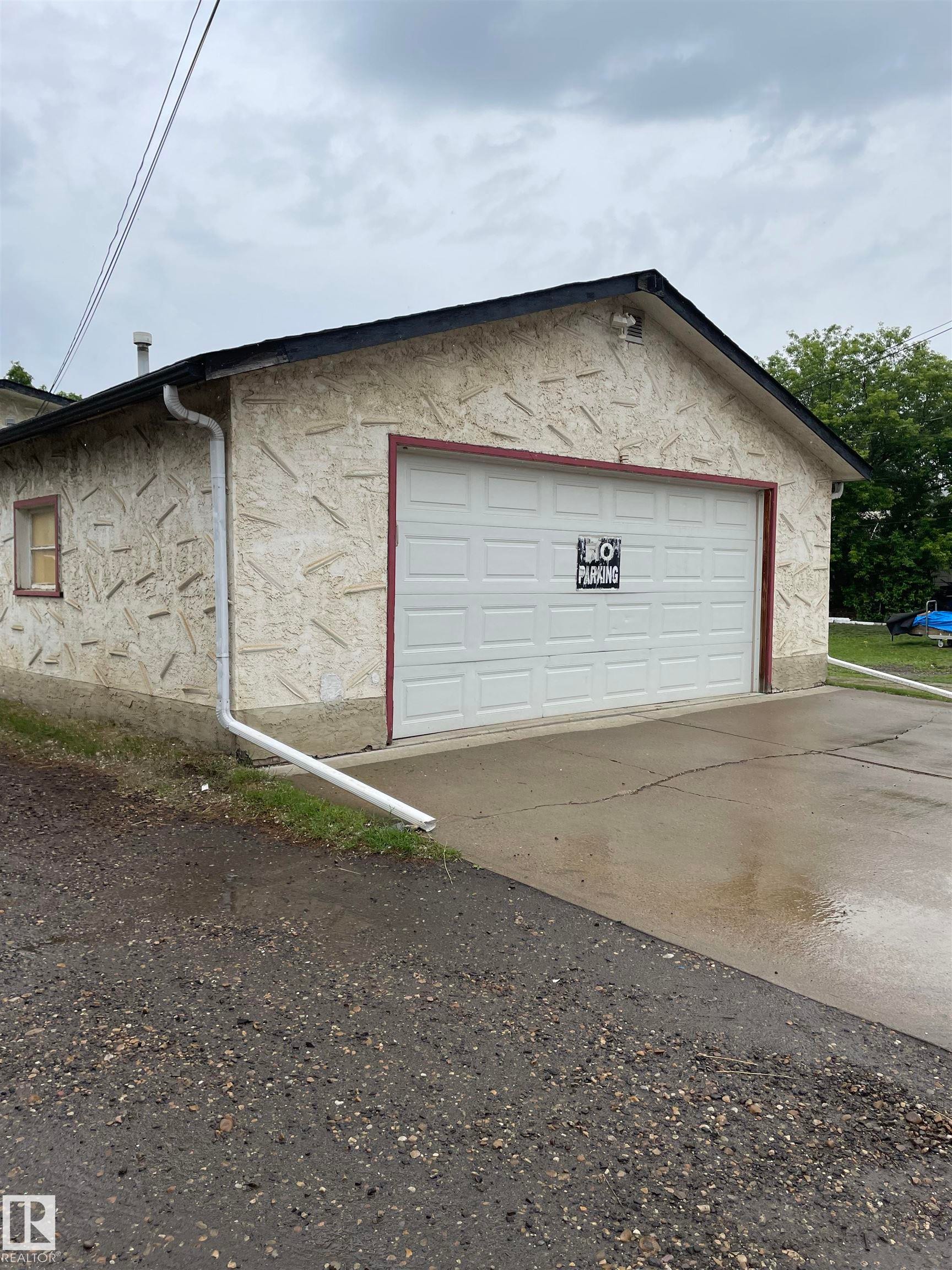 10013 153 Street Nw, Edmonton, AB