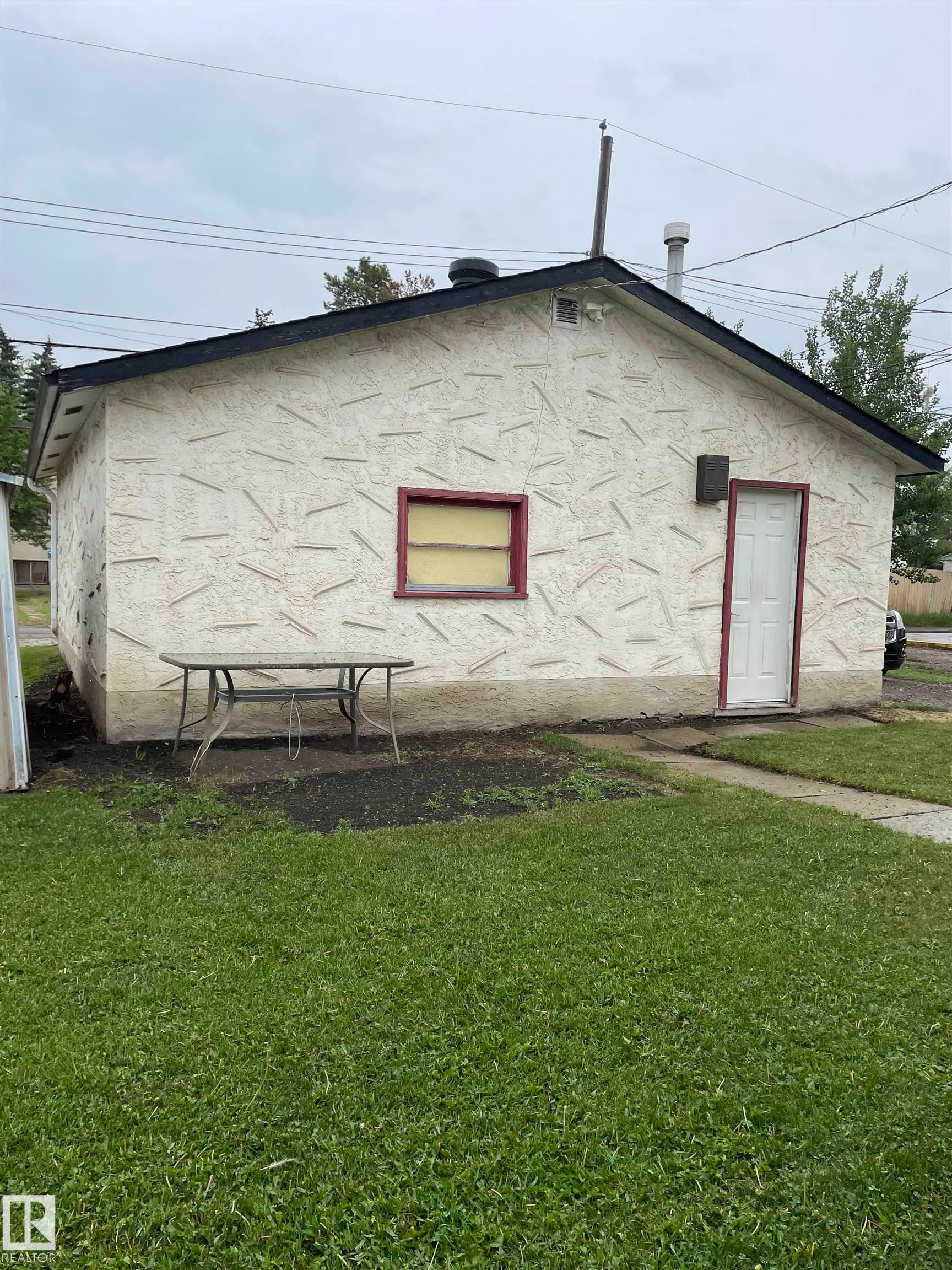 10013 153 Street Nw, Edmonton, AB