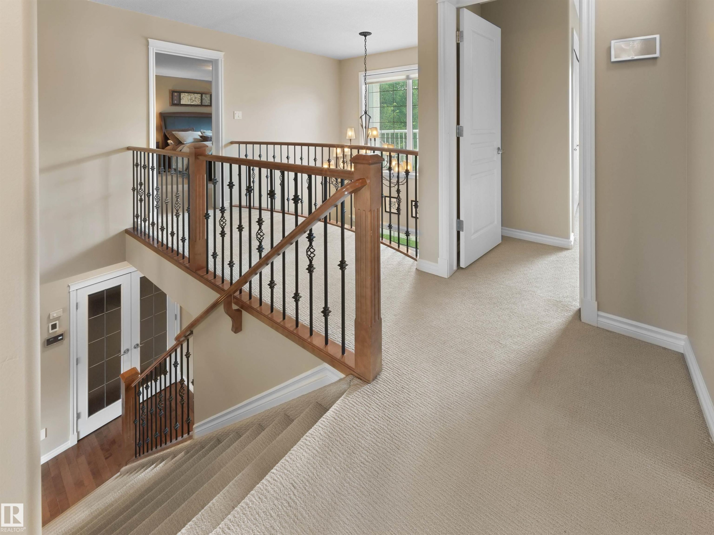 202 Saskatchewan Drive Nw, Edmonton, AB - Indoor Photo Showing Other Room