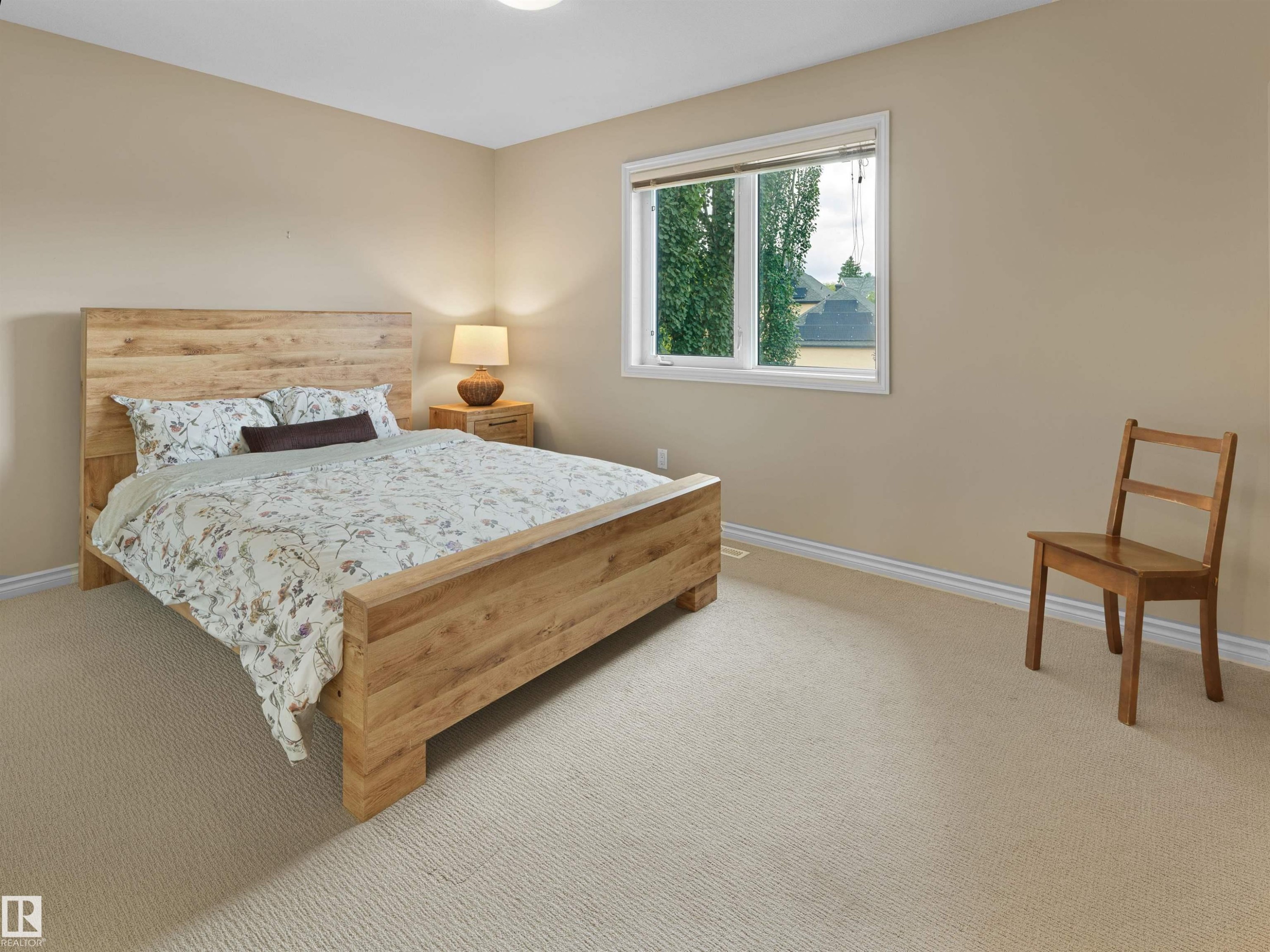 202 Saskatchewan Drive Nw, Edmonton, AB - Indoor Photo Showing Bedroom