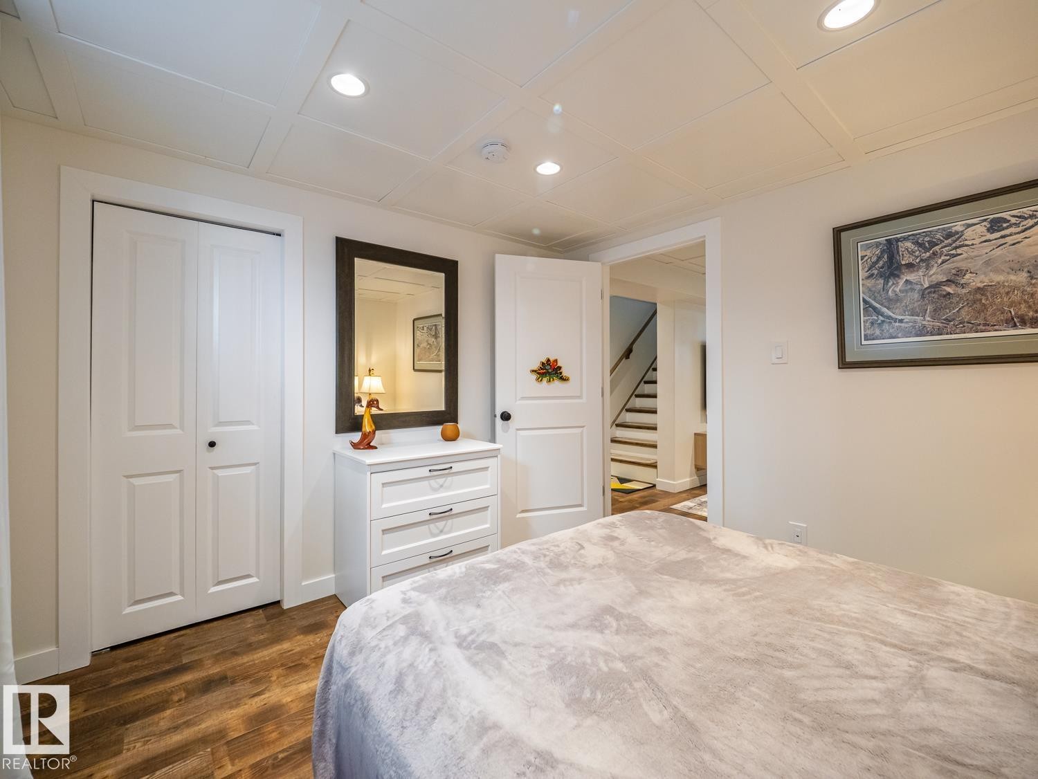 10511 68 Avenue Nw, Edmonton, AB - Indoor Photo Showing Bedroom