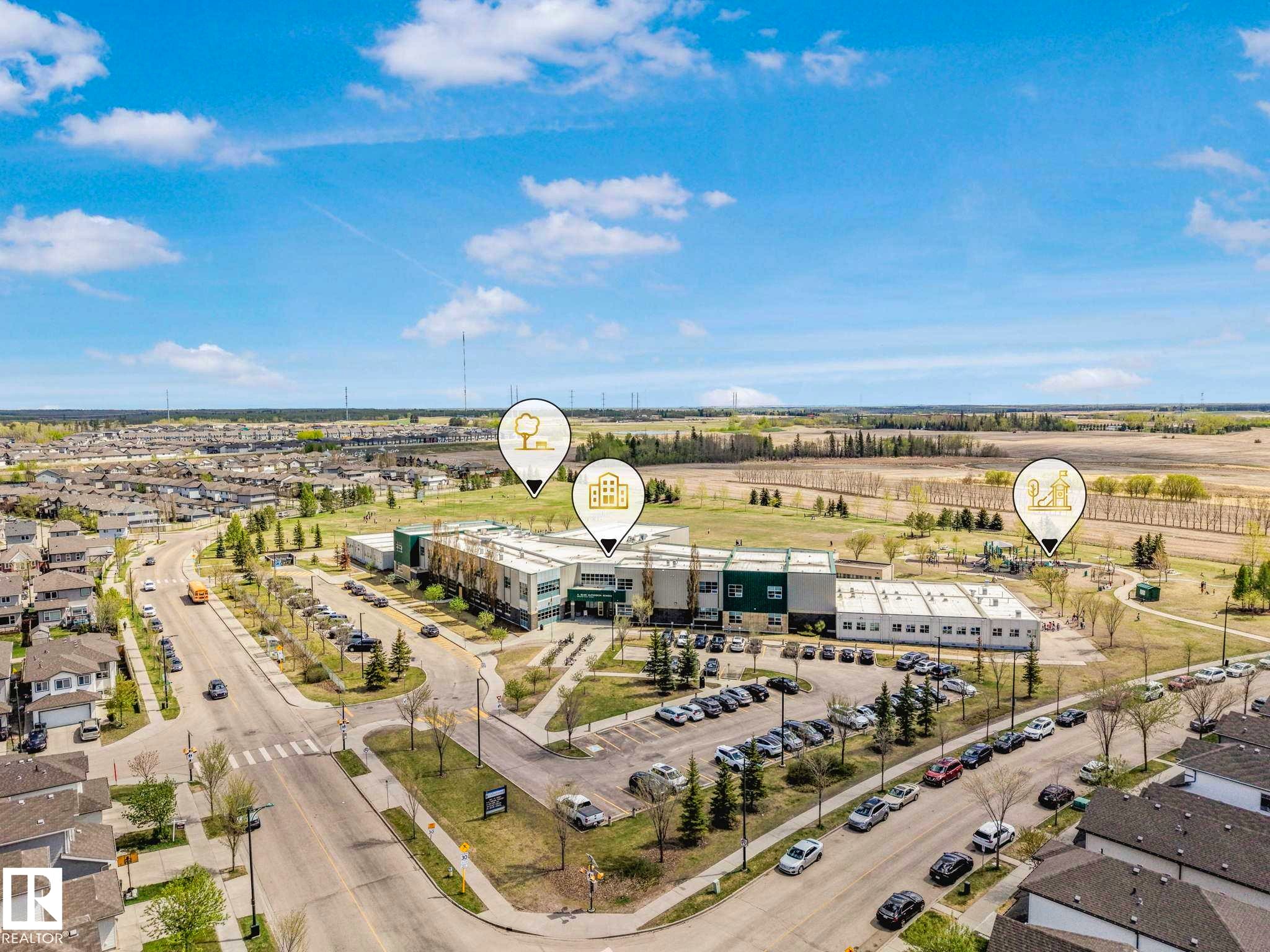 1548 36 Avenue Nw, Edmonton, AB - Outdoor With View