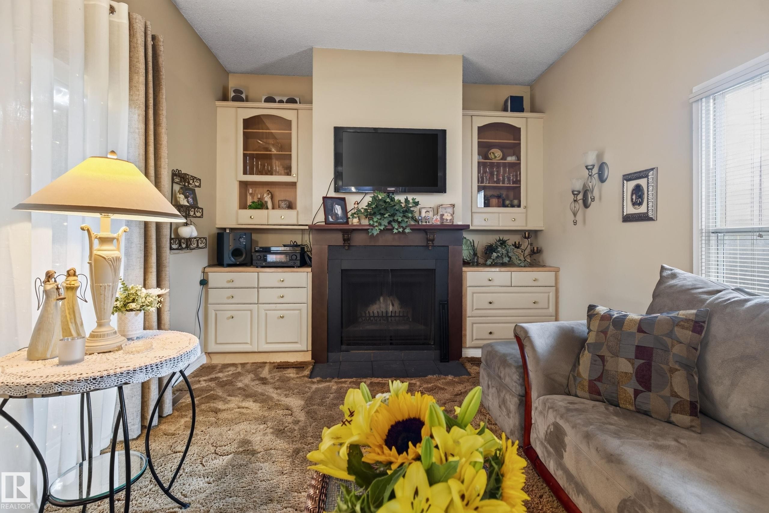 15 Linwood Crescent, St. Albert, AB - Indoor Photo Showing Living Room With Fireplace