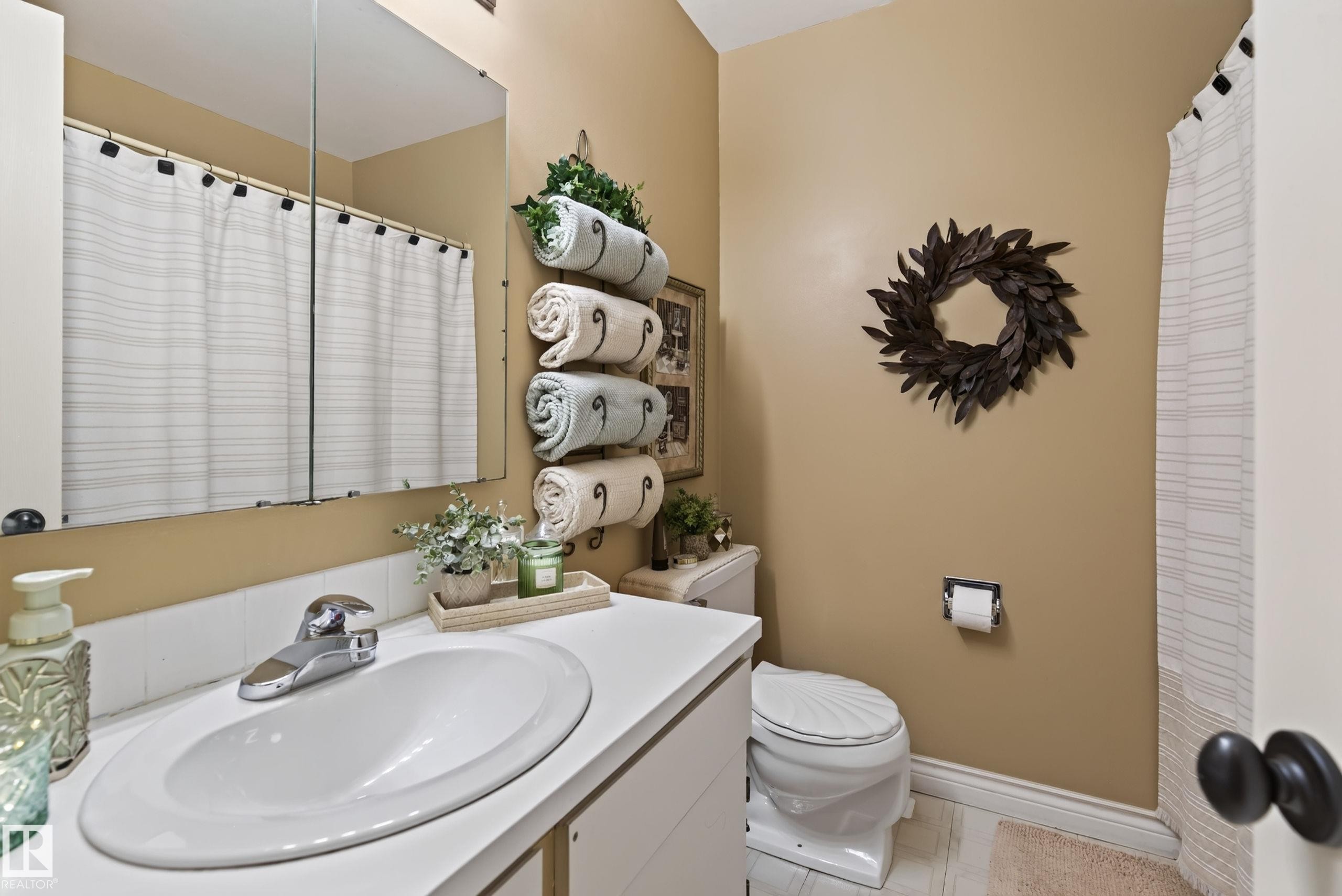 15 Linwood Crescent, St. Albert, AB - Indoor Photo Showing Bathroom