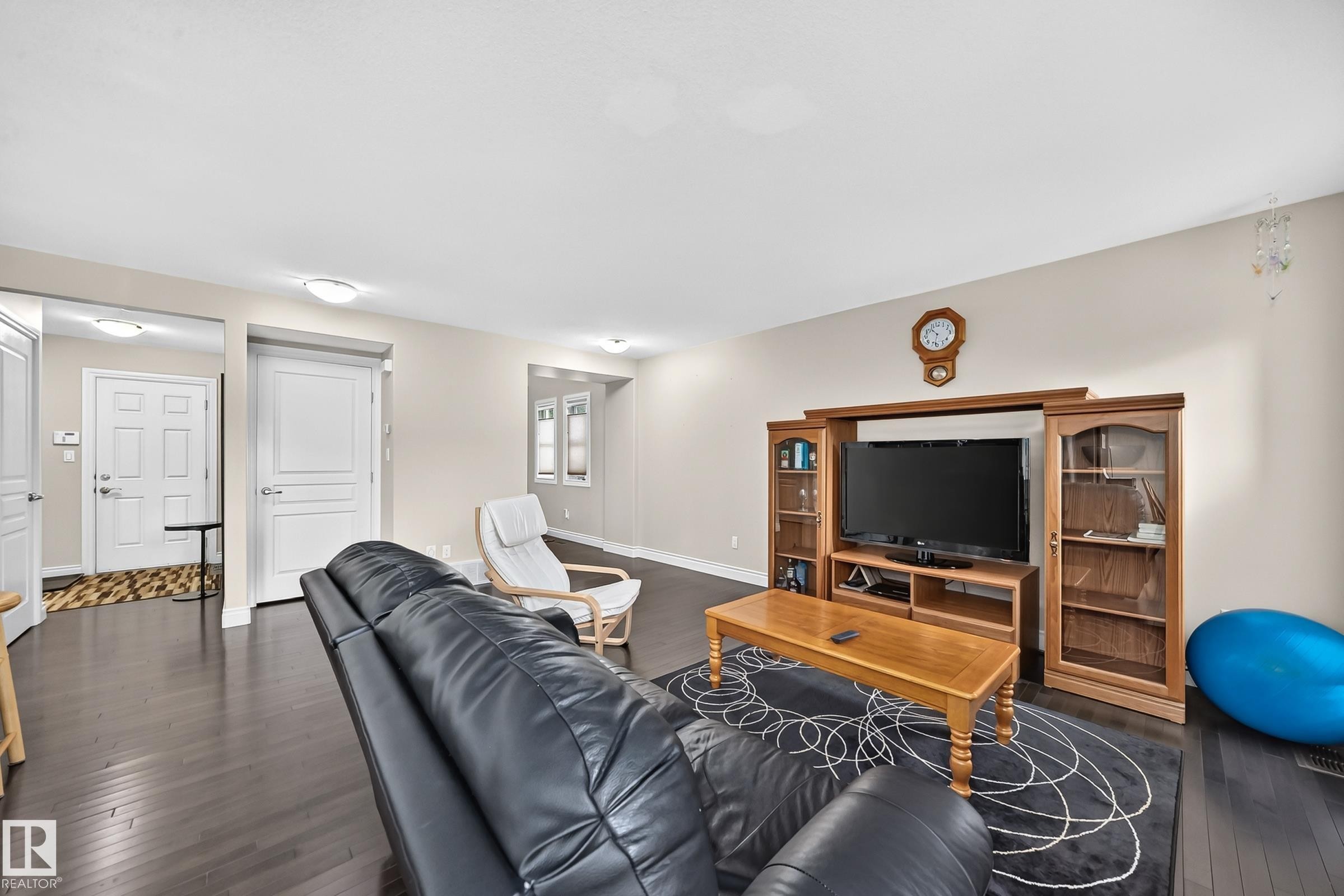 4904 214 Street Nw, Edmonton, AB