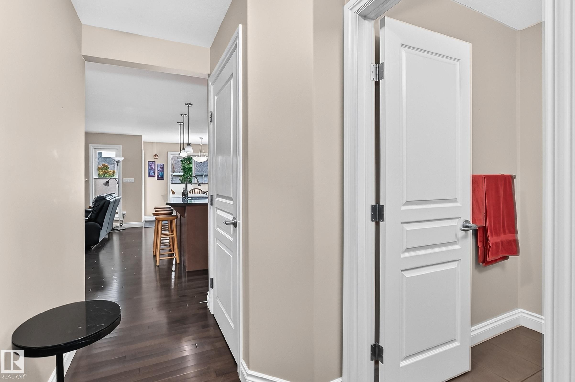 4904 214 Street Nw, Edmonton, AB