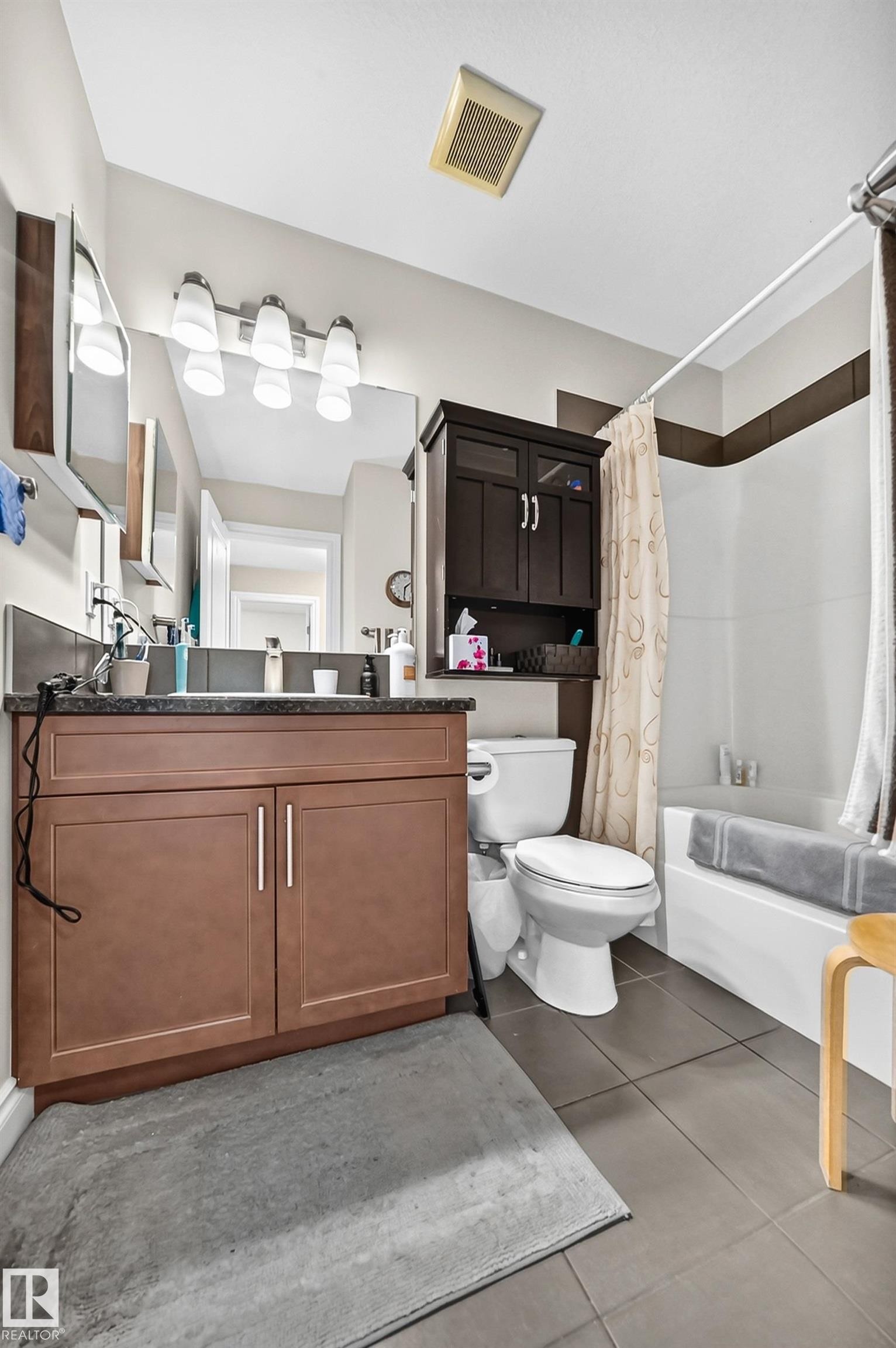 4904 214 Street Nw, Edmonton, AB