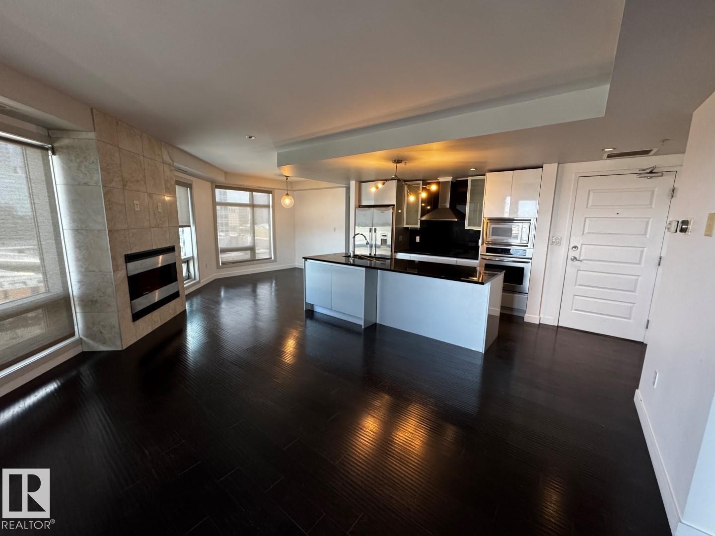 #1803 10388 105 St Nw, Edmonton, AB - Indoor With Fireplace