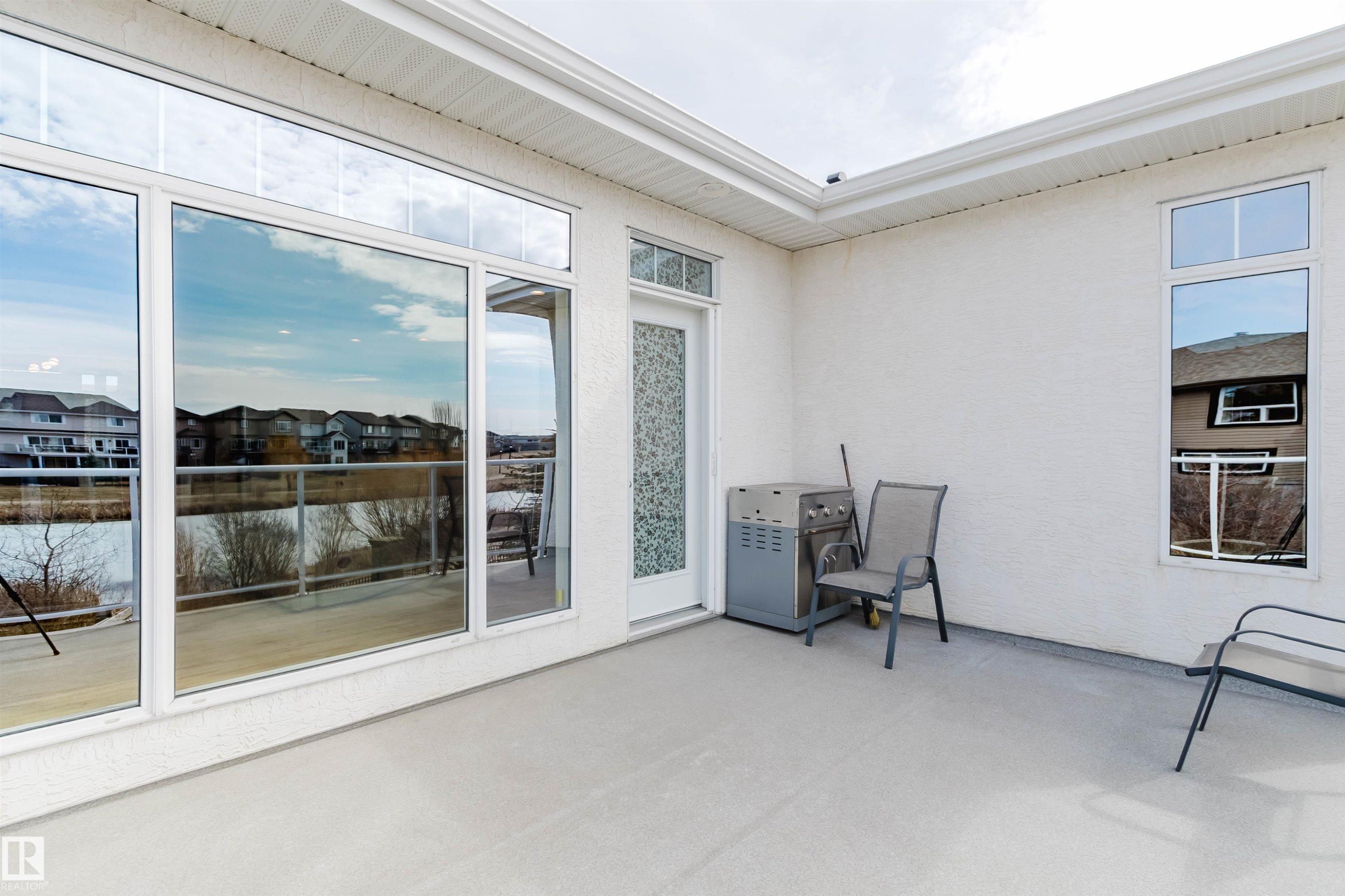 6604 Sandin Cove Nw, Edmonton, AB - With Exterior