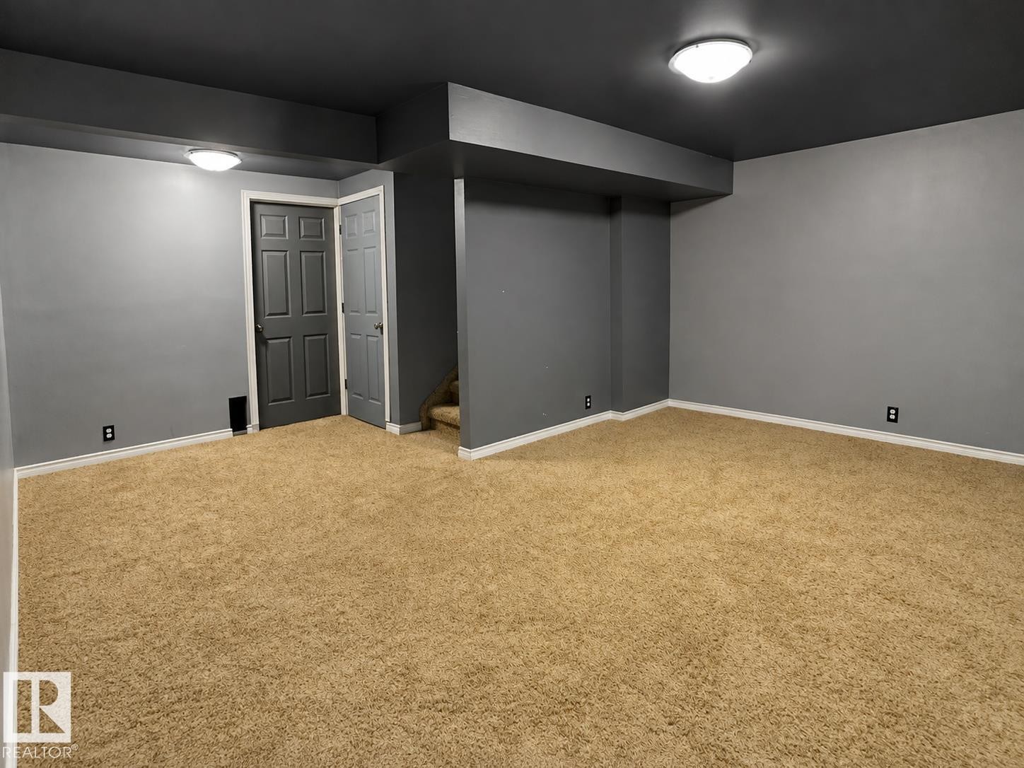 1704 37 Street Nw, Edmonton, AB - Indoor Photo Showing Other Room