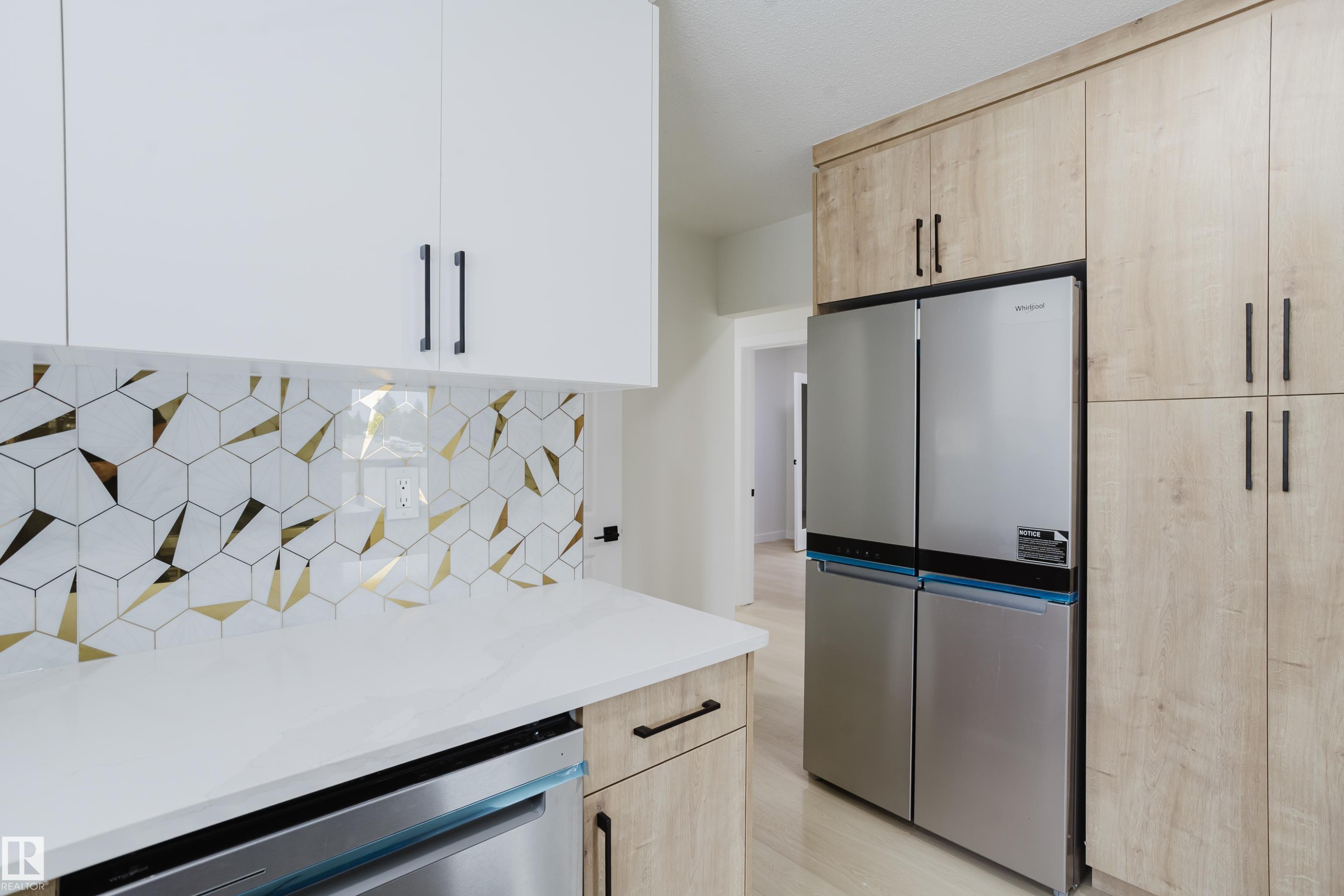 4103 111A Street Nw, Edmonton, AB - Indoor Photo Showing Kitchen