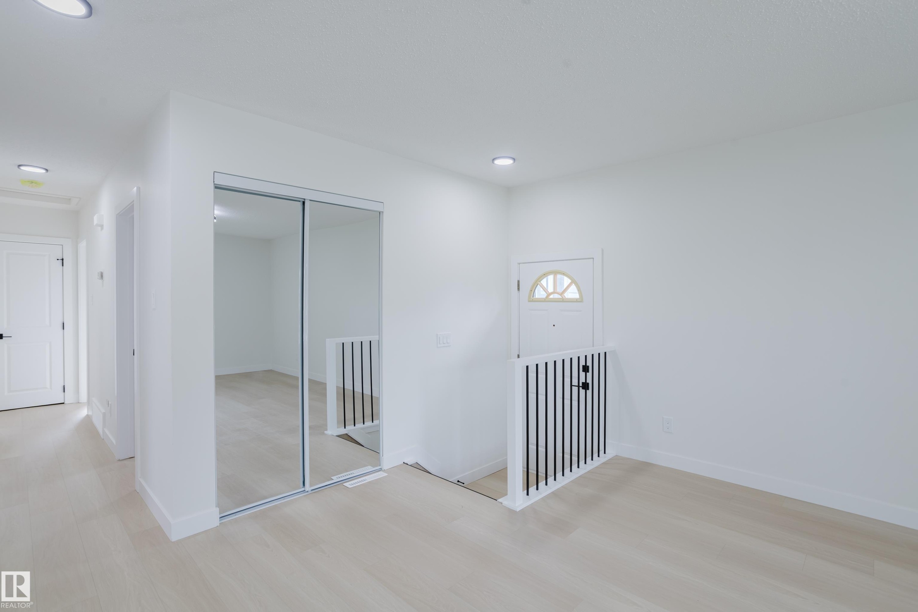 4103 111A Street Nw, Edmonton, AB - Indoor Photo Showing Other Room