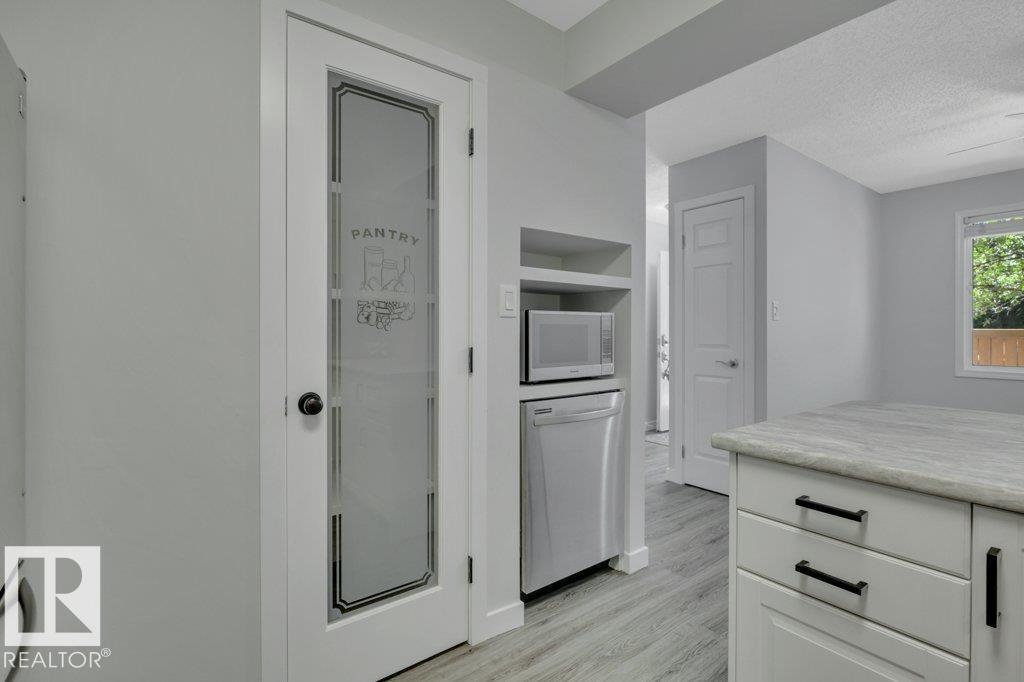 123 Telford Court, Leduc, AB - Indoor Photo Showing Other Room