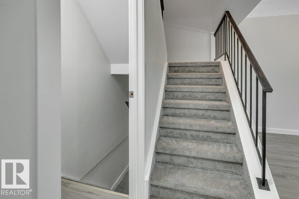 123 Telford Court, Leduc, AB - Indoor Photo Showing Other Room