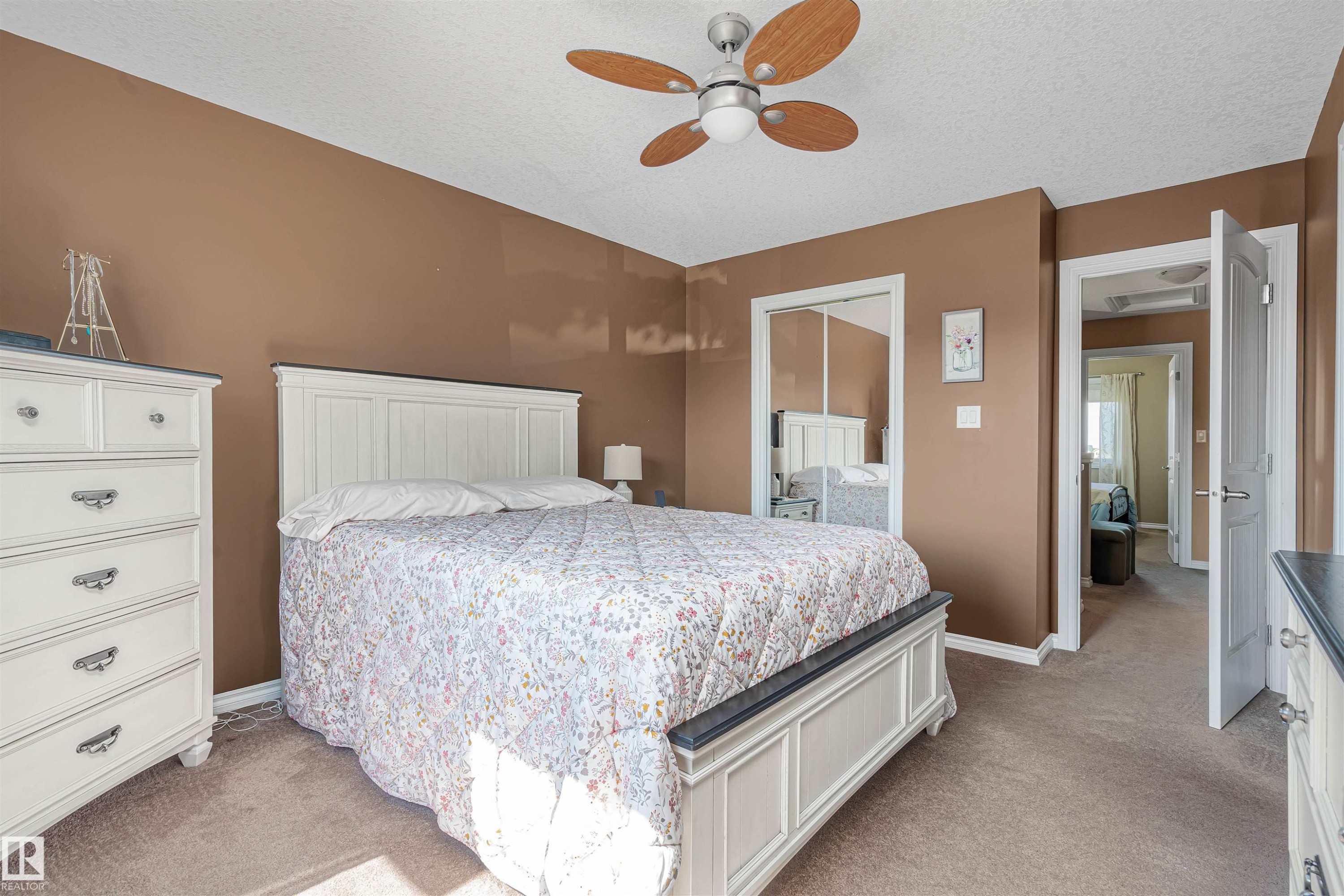 #146 5420 Grant Macewan Bv, Leduc, AB - Indoor Photo Showing Bedroom