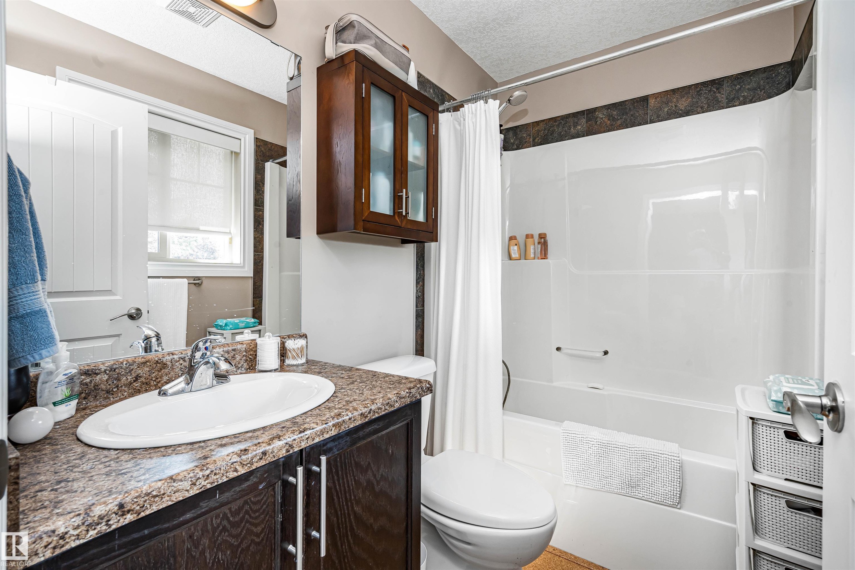 #146 5420 Grant Macewan Bv, Leduc, AB - Indoor Photo Showing Bathroom