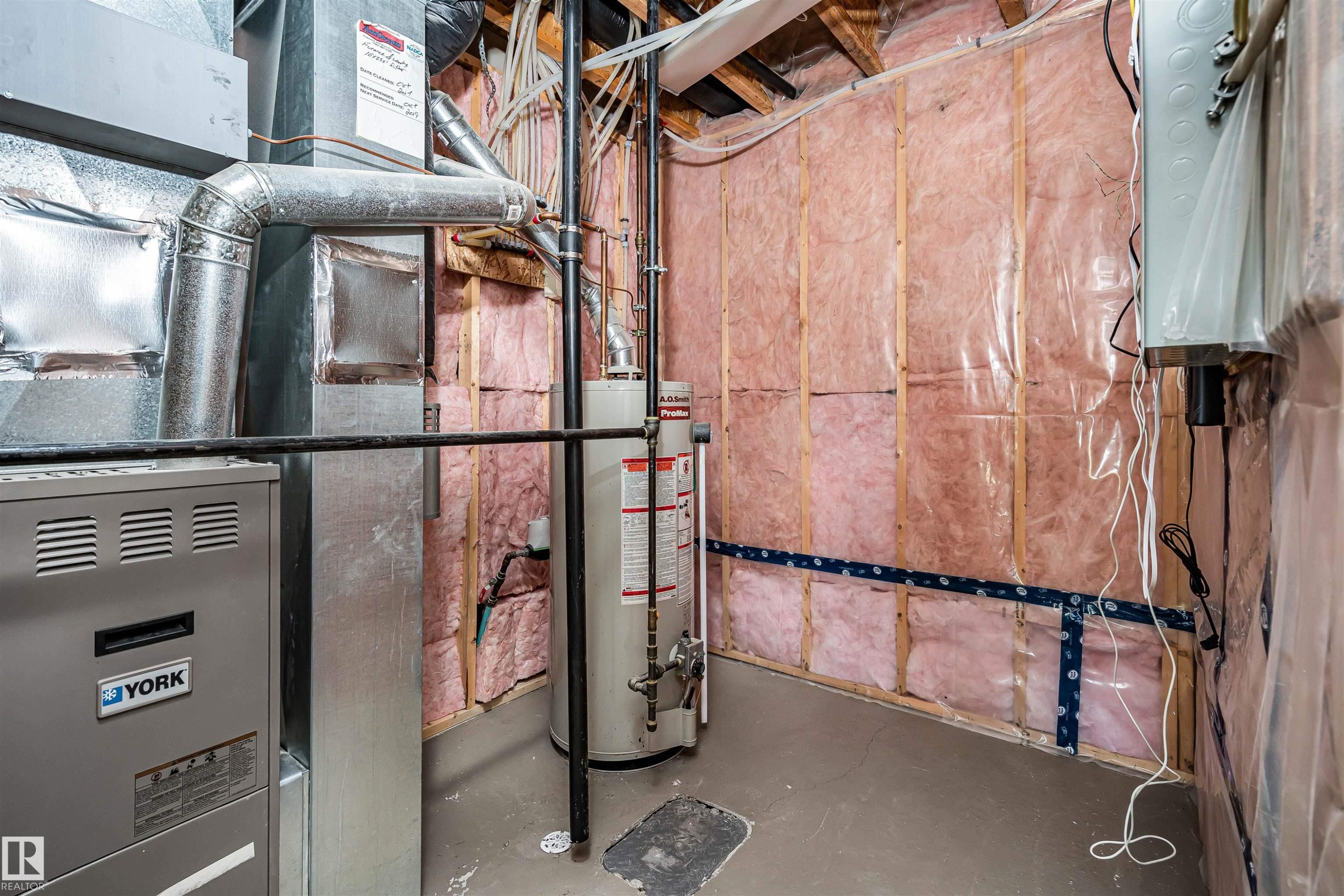 #146 5420 Grant Macewan Bv, Leduc, AB - Indoor Photo Showing Basement