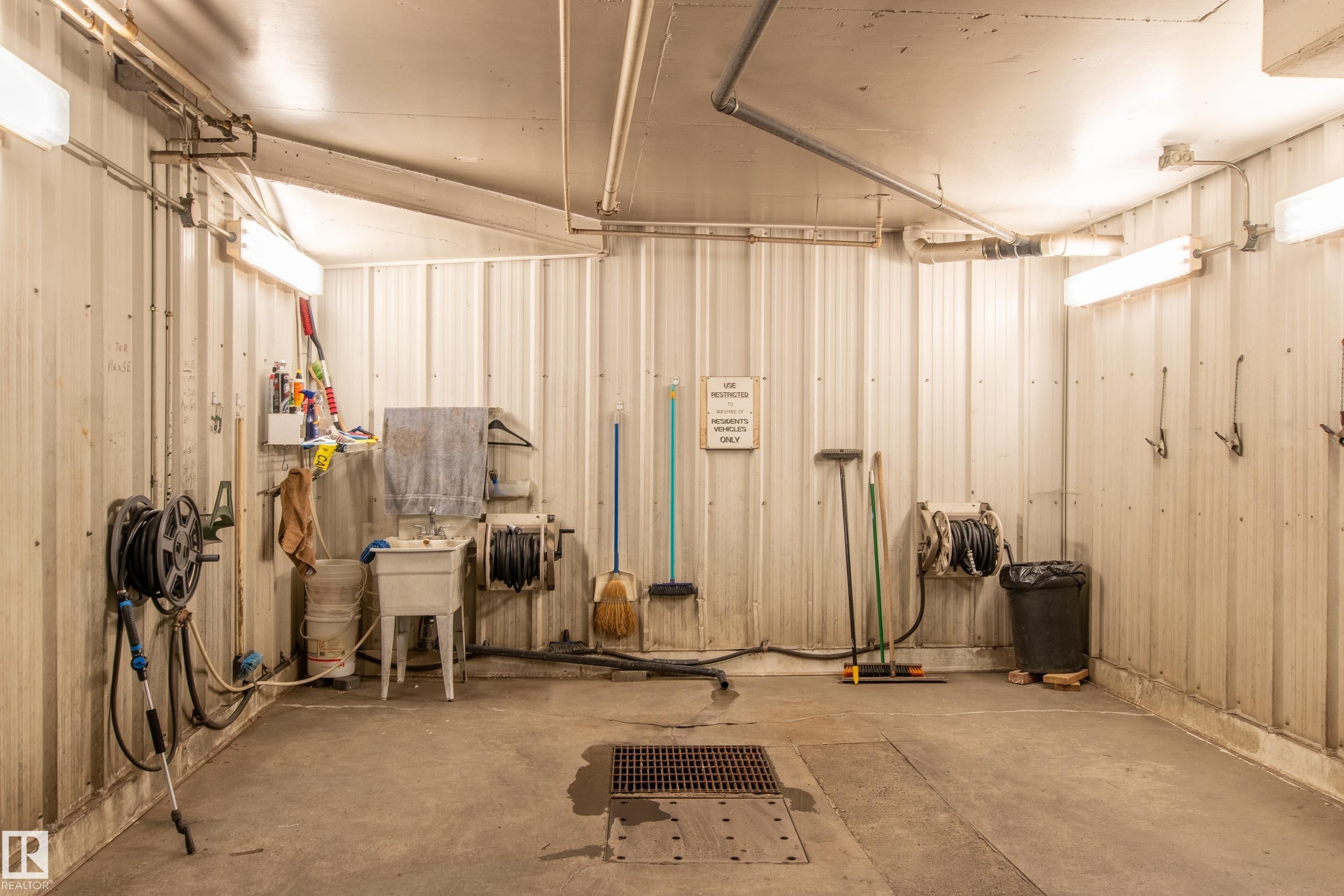 #112 6703 172 St Nw, Edmonton, AB - Indoor
